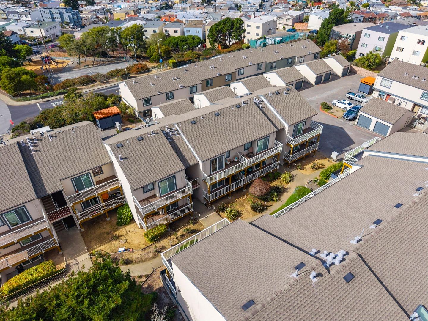 Detail Gallery Image 29 of 34 For 1003 San Antonio Cir #303,  Daly City,  CA 94014 - 2 Beds | 1 Baths