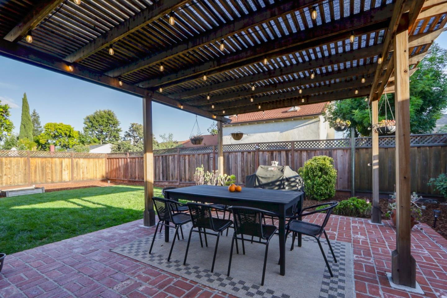Detail Gallery Image 36 of 50 For 472 Meadow Dale Ct, San Jose,  CA 95136 - 3 Beds | 2 Baths