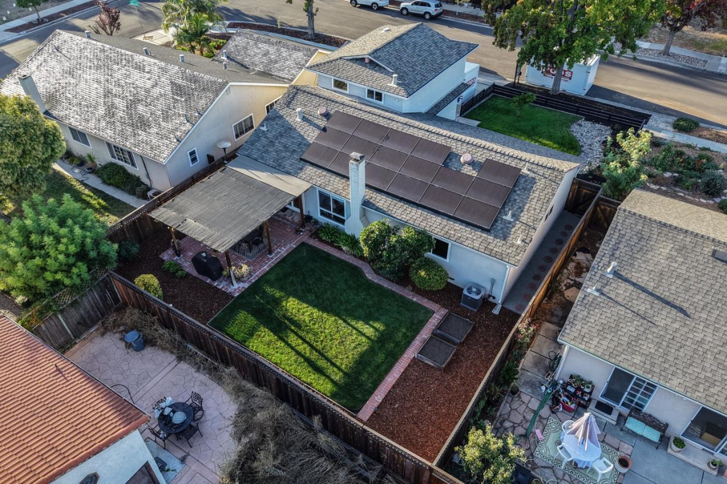 Detail Gallery Image 43 of 50 For 472 Meadow Dale Ct, San Jose,  CA 95136 - 3 Beds | 2 Baths