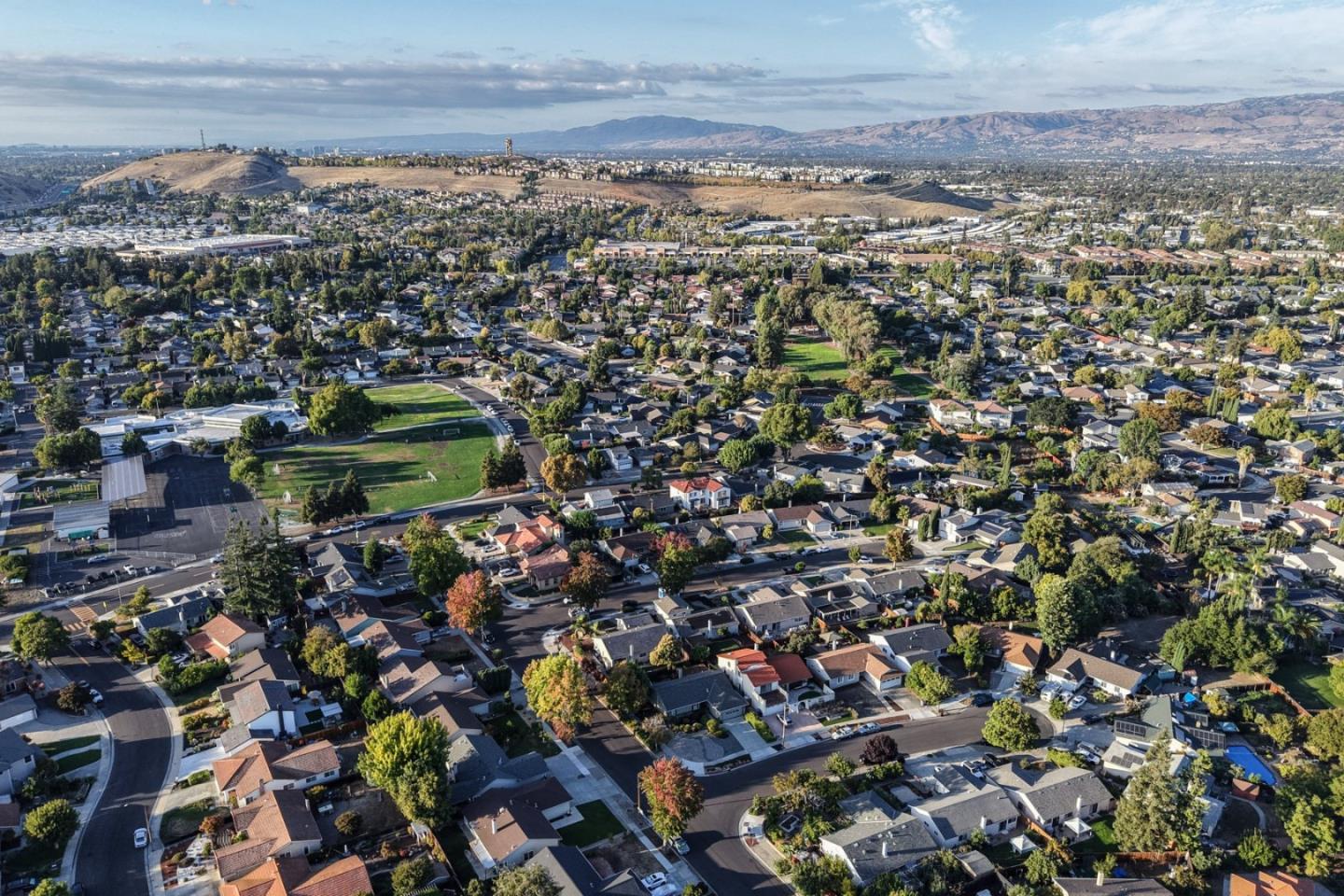Detail Gallery Image 49 of 50 For 472 Meadow Dale Ct, San Jose,  CA 95136 - 3 Beds | 2 Baths