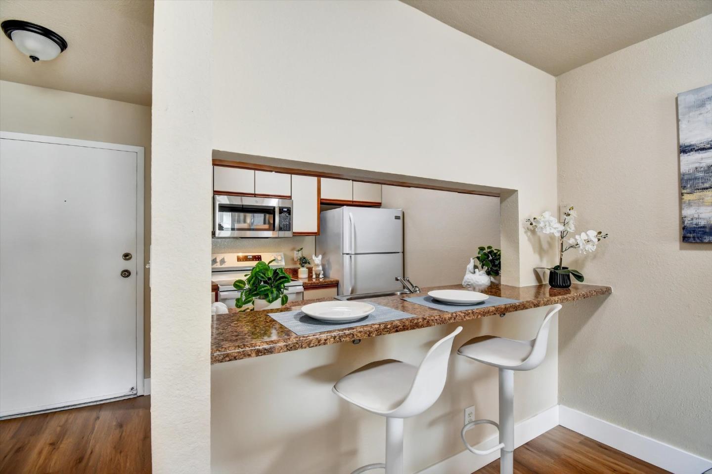 Detail Gallery Image 11 of 30 For 373 Half Moon Ln #306,  Daly City,  CA 94015 - 2 Beds | 1 Baths