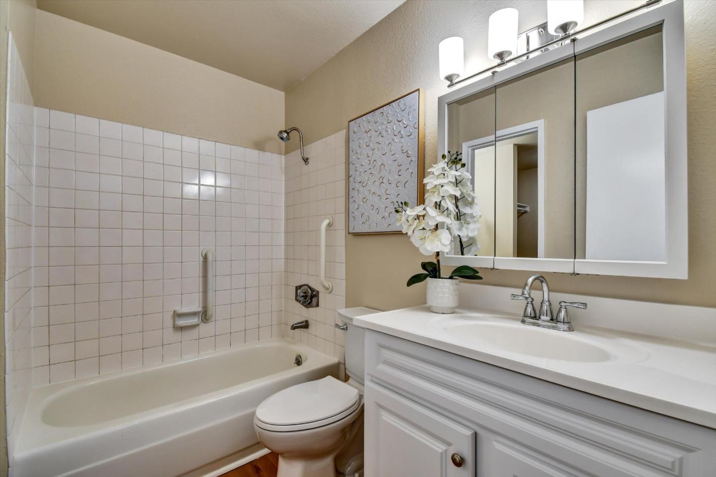 Detail Gallery Image 19 of 30 For 373 Half Moon Ln #306,  Daly City,  CA 94015 - 2 Beds | 1 Baths