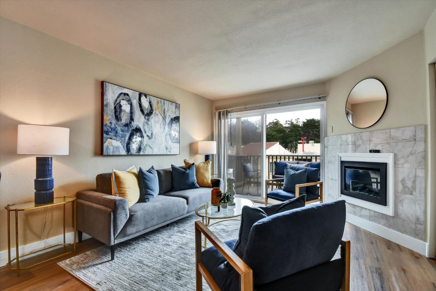 Detail Gallery Image 2 of 30 For 373 Half Moon Ln #306,  Daly City,  CA 94015 - 2 Beds | 1 Baths