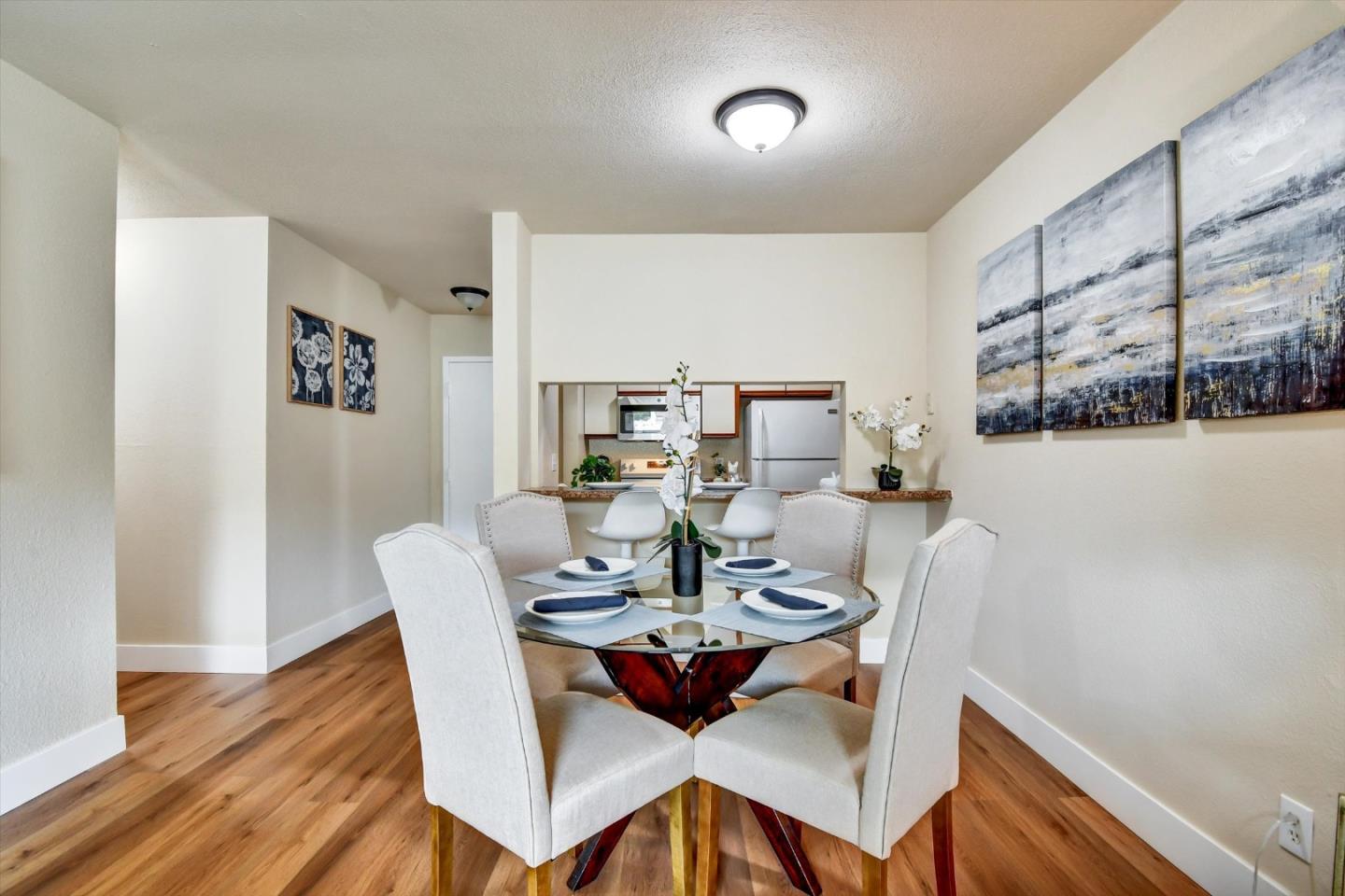 Detail Gallery Image 6 of 30 For 373 Half Moon Ln #306,  Daly City,  CA 94015 - 2 Beds | 1 Baths