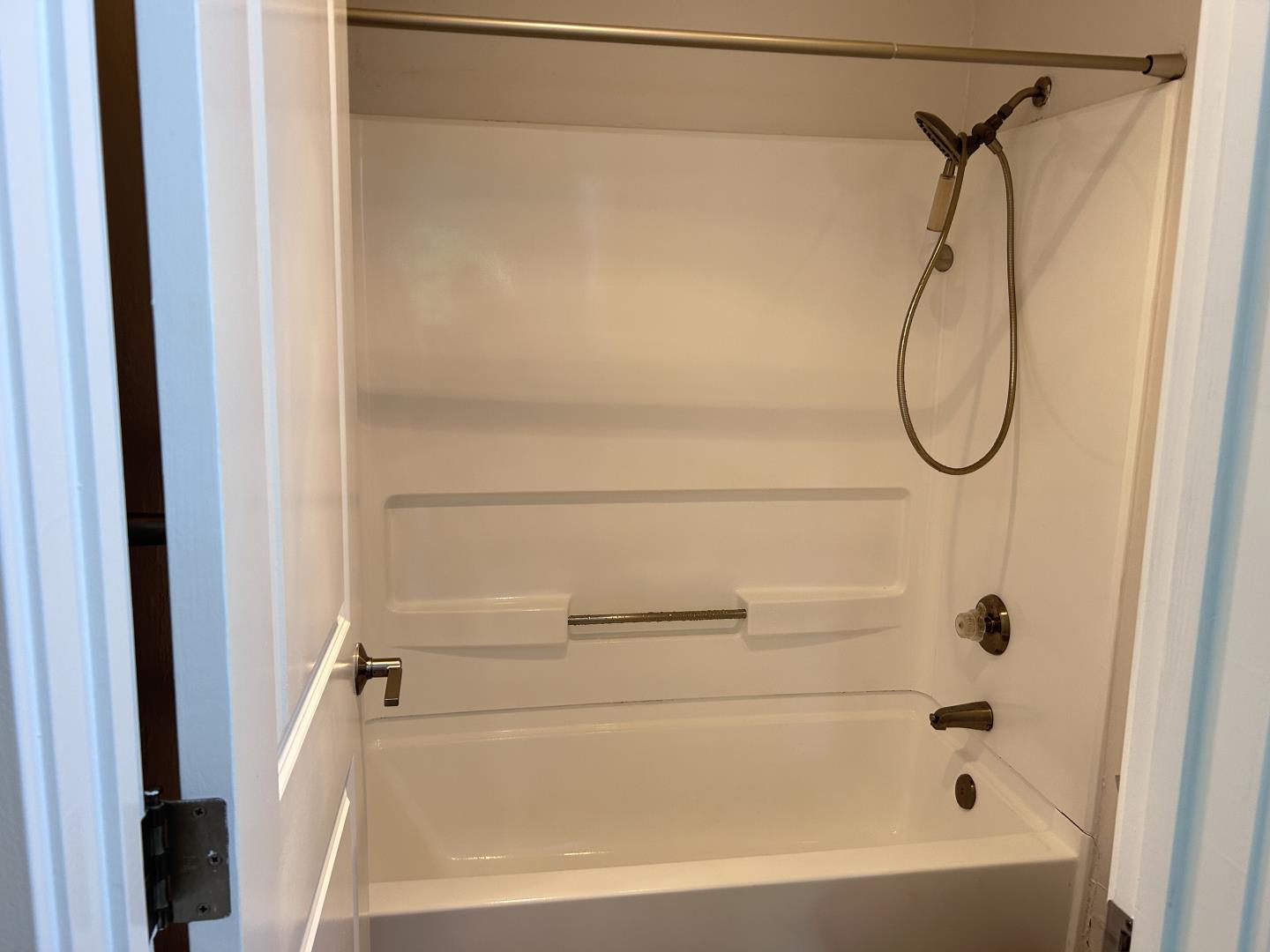 Detail Gallery Image 11 of 21 For 6400 Christie Ave #3220,  Emeryville,  CA 94608 - 1 Beds | 1 Baths