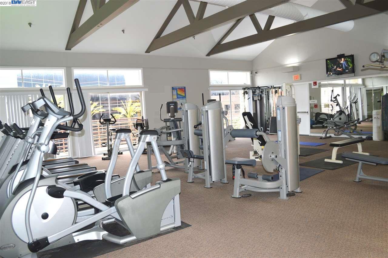 Detail Gallery Image 20 of 21 For 6400 Christie Ave #3220,  Emeryville,  CA 94608 - 1 Beds | 1 Baths