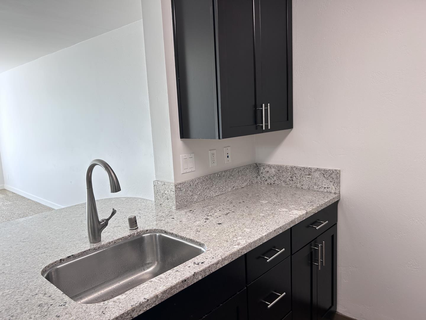 Detail Gallery Image 6 of 21 For 6400 Christie Ave #3220,  Emeryville,  CA 94608 - 1 Beds | 1 Baths