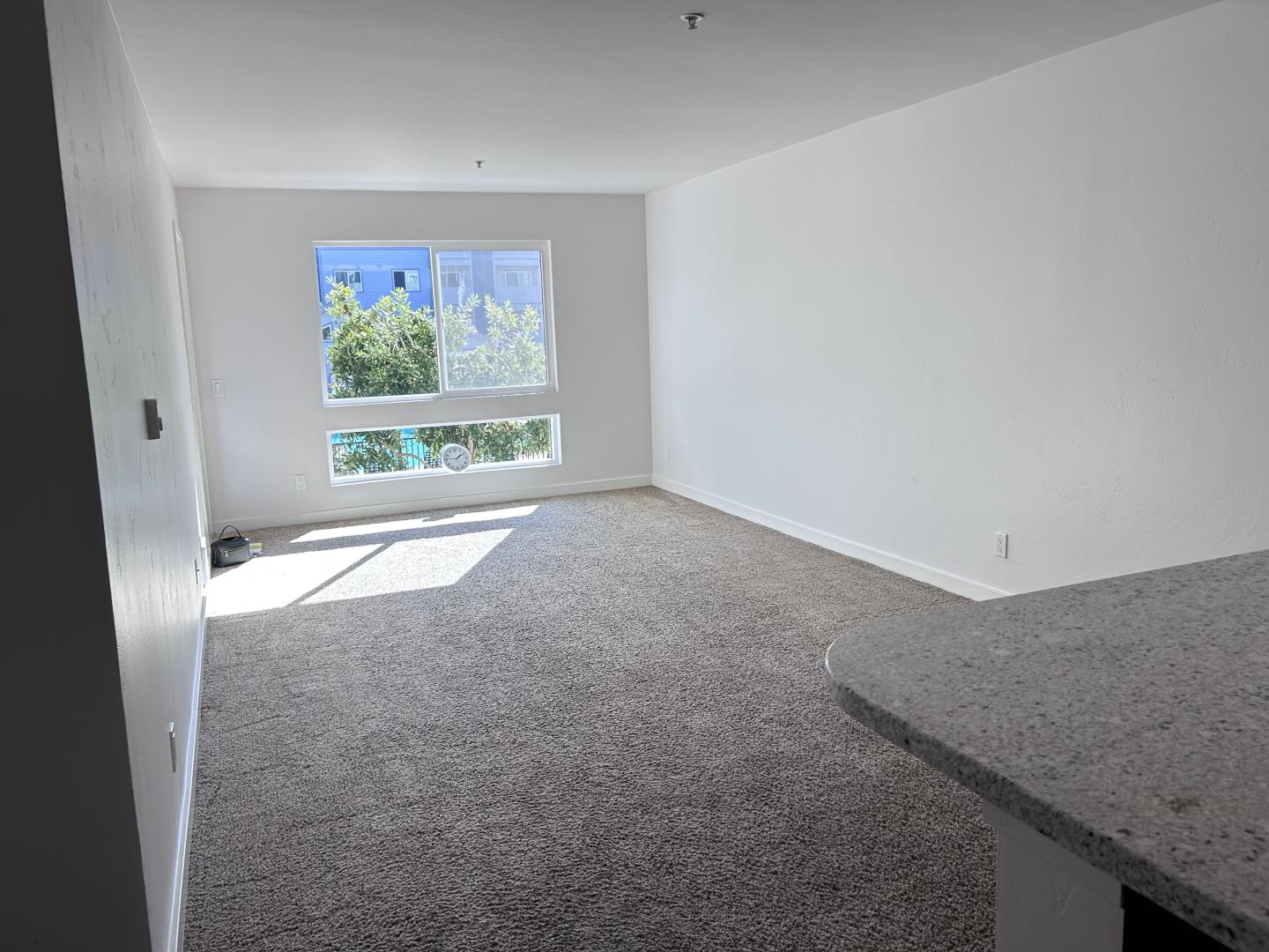 Detail Gallery Image 8 of 21 For 6400 Christie Ave #3220,  Emeryville,  CA 94608 - 1 Beds | 1 Baths