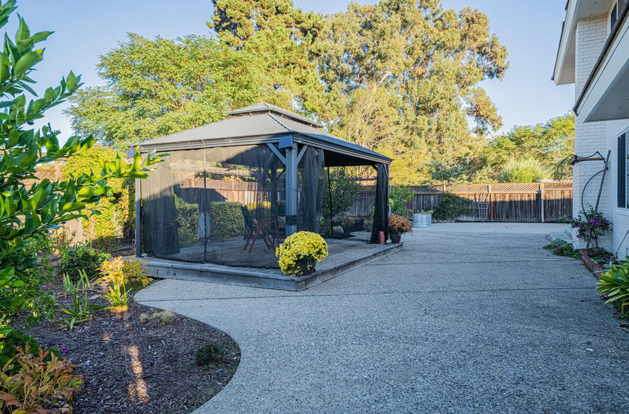 Detail Gallery Image 7 of 39 For 22720 Picador Dr, Salinas,  CA 93908 - 5 Beds | 3 Baths