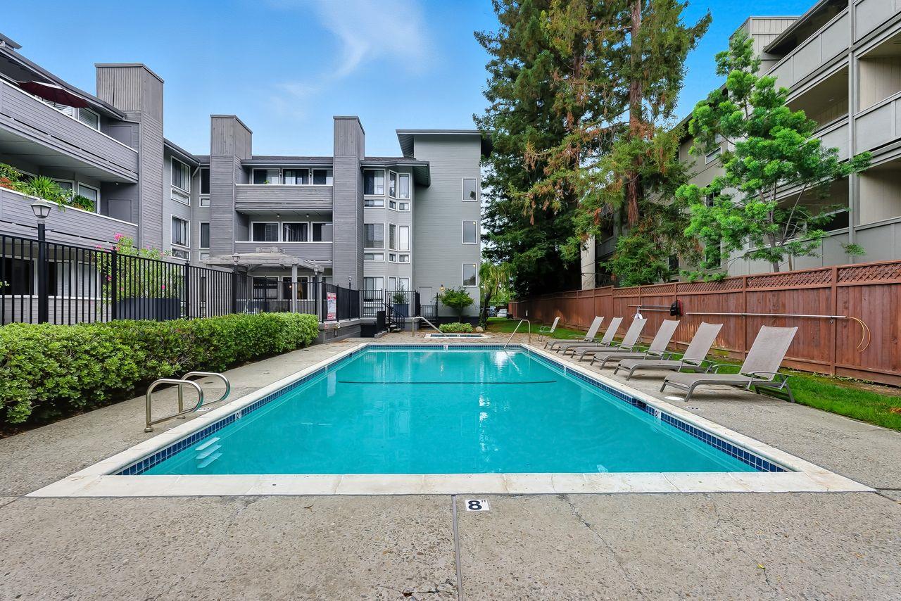 Detail Gallery Image 25 of 32 For 22330 Homestead Rd #307,  Cupertino,  CA 95014 - 2 Beds | 2 Baths