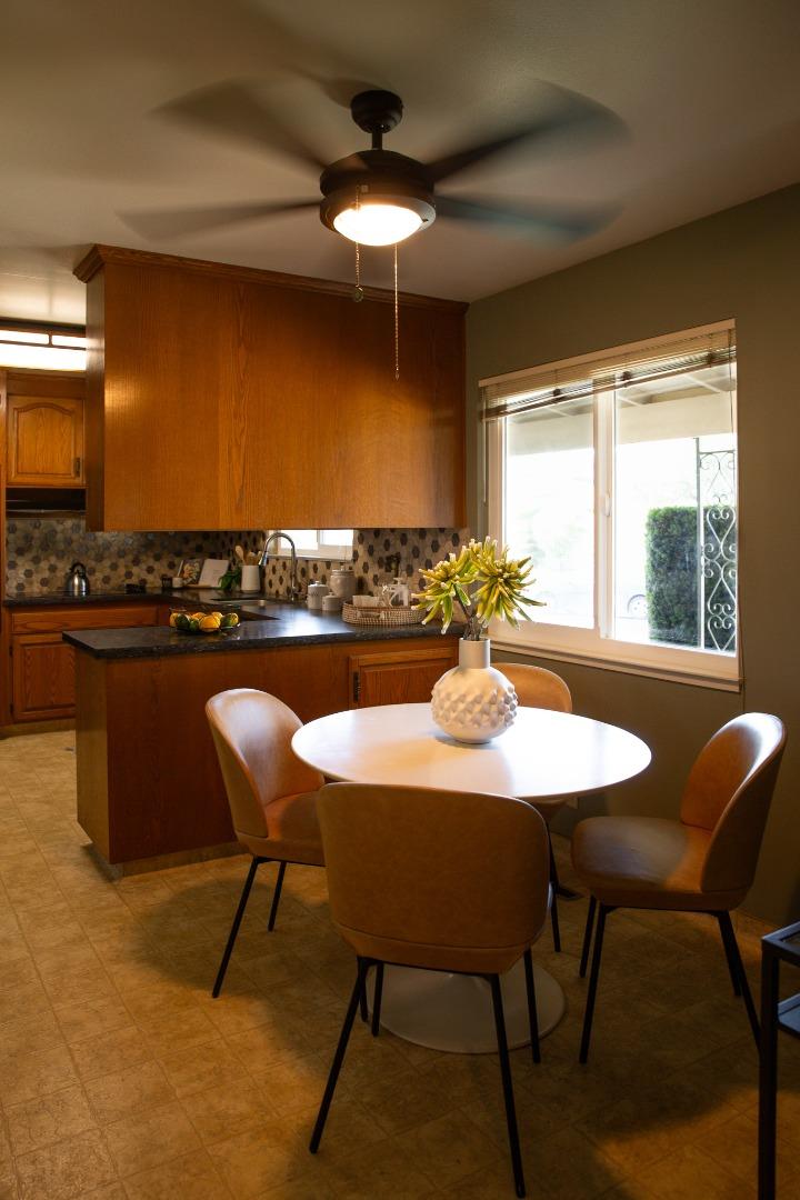 Detail Gallery Image 16 of 52 For 3938 Bonsai Pl, Castro Valley,  CA 94546 - 3 Beds | 2 Baths