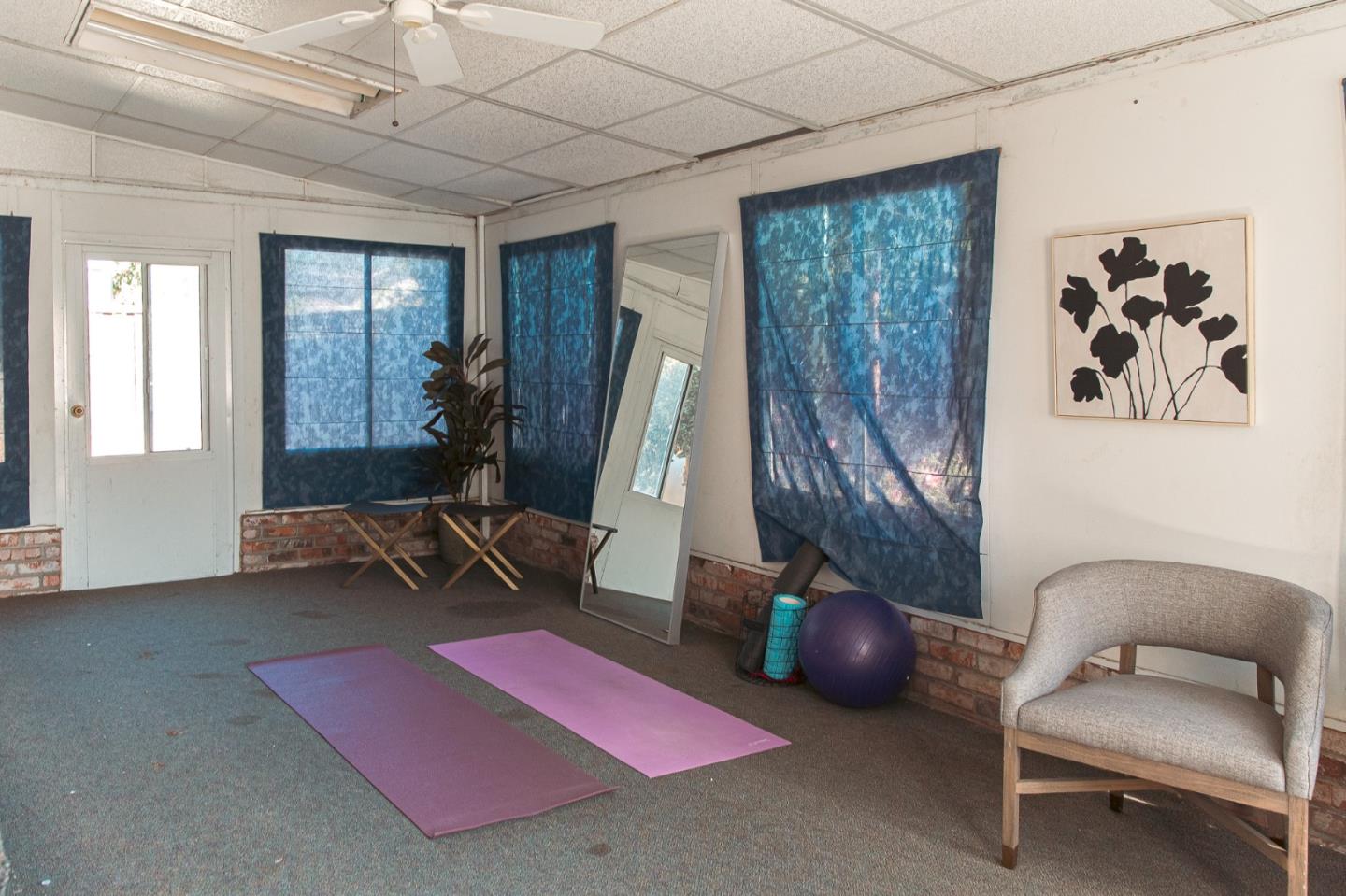 Detail Gallery Image 26 of 52 For 3938 Bonsai Pl, Castro Valley,  CA 94546 - 3 Beds | 2 Baths