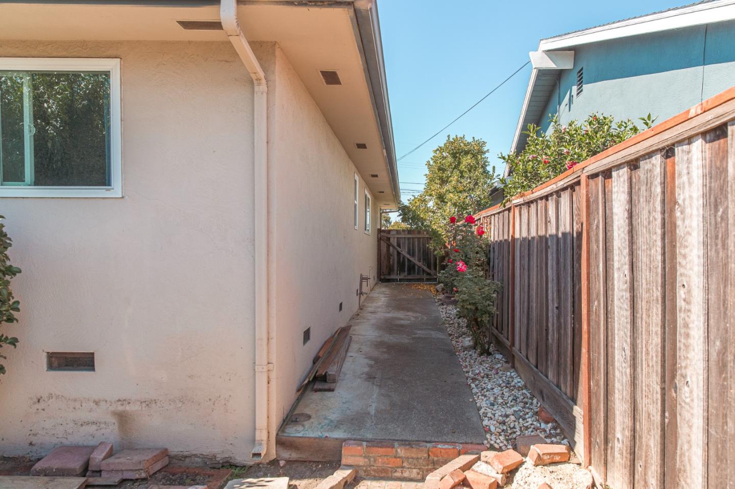 Detail Gallery Image 29 of 52 For 3938 Bonsai Pl, Castro Valley,  CA 94546 - 3 Beds | 2 Baths