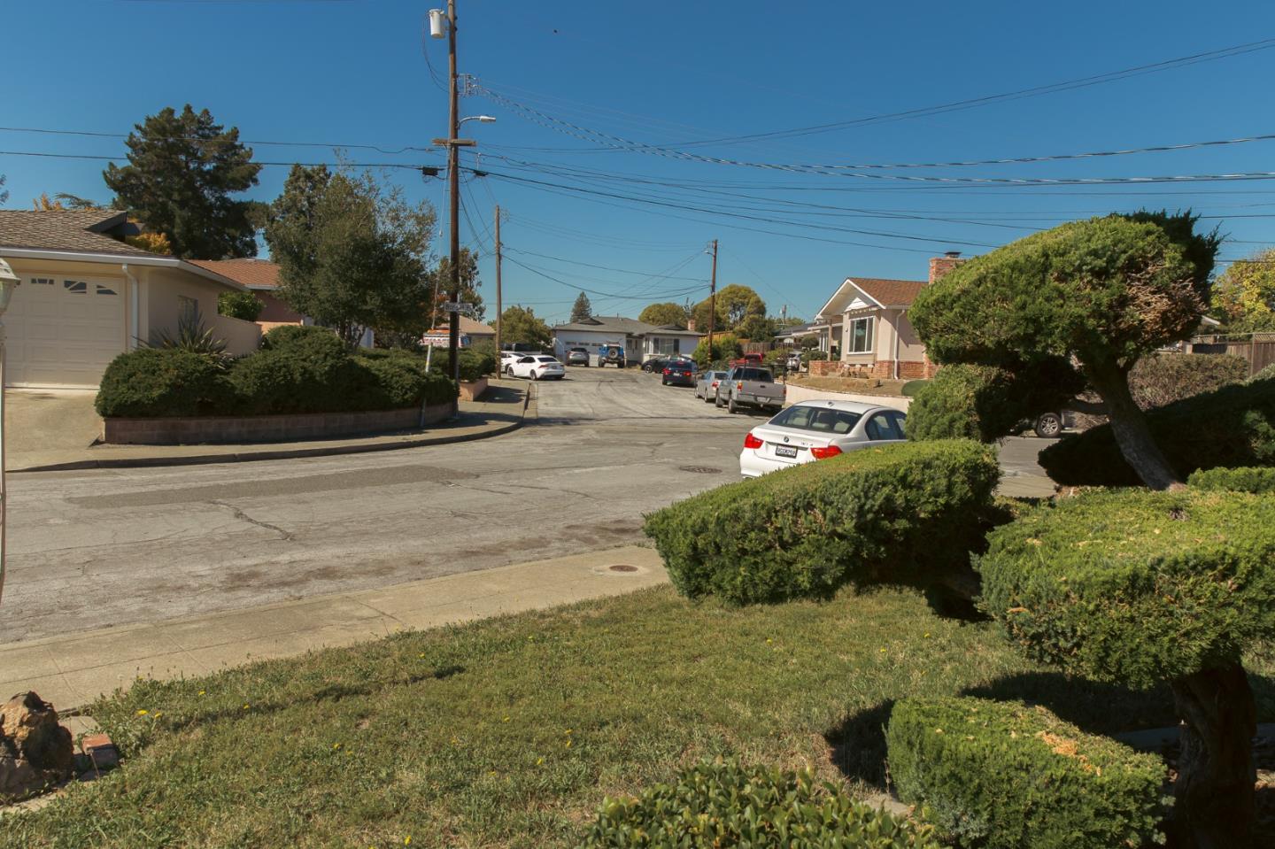 Detail Gallery Image 6 of 52 For 3938 Bonsai Pl, Castro Valley,  CA 94546 - 3 Beds | 2 Baths