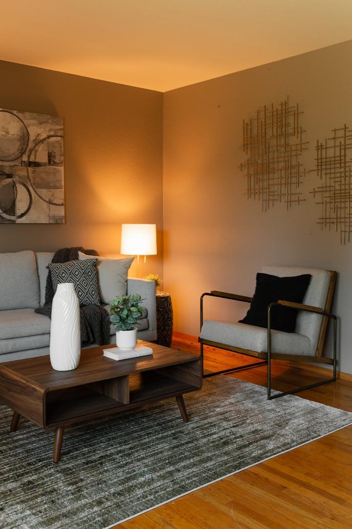 Detail Gallery Image 8 of 52 For 3938 Bonsai Pl, Castro Valley,  CA 94546 - 3 Beds | 2 Baths