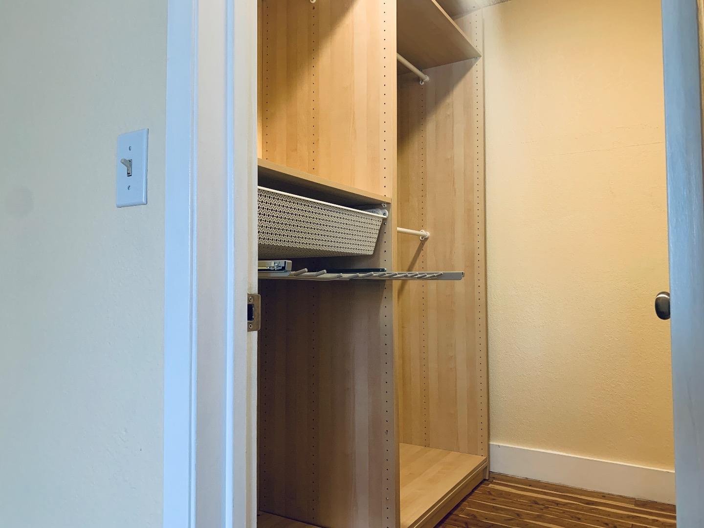 Detail Gallery Image 10 of 21 For 4570 Waterville Dr, San Jose,  CA 95118 - 1 Beds | 1 Baths