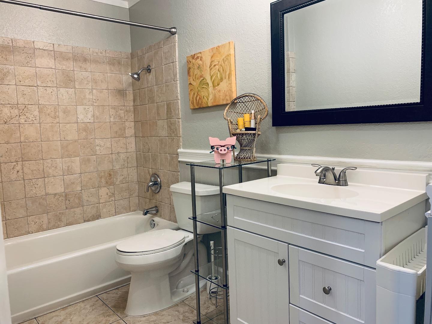 Detail Gallery Image 13 of 21 For 4570 Waterville Dr, San Jose,  CA 95118 - 1 Beds | 1 Baths