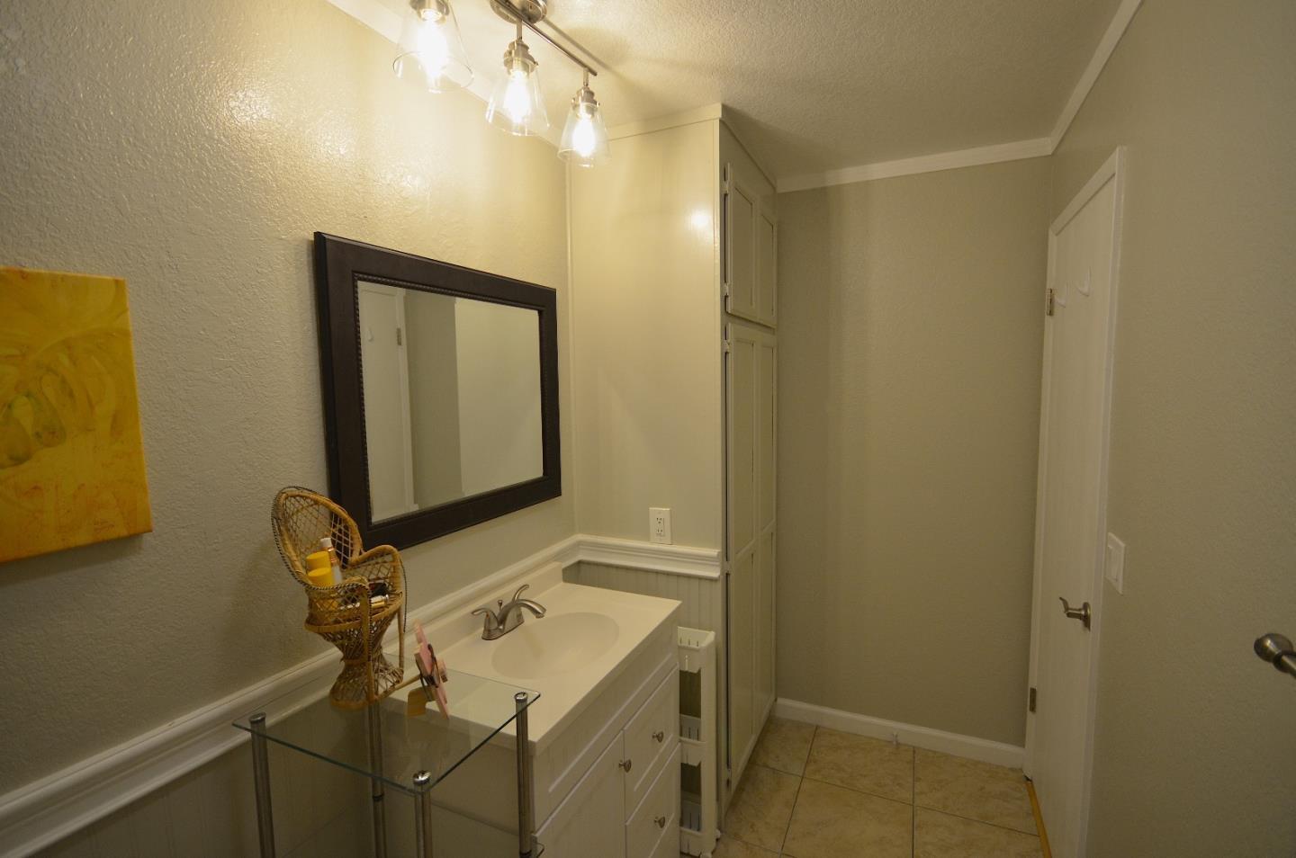 Detail Gallery Image 14 of 21 For 4570 Waterville Dr, San Jose,  CA 95118 - 1 Beds | 1 Baths