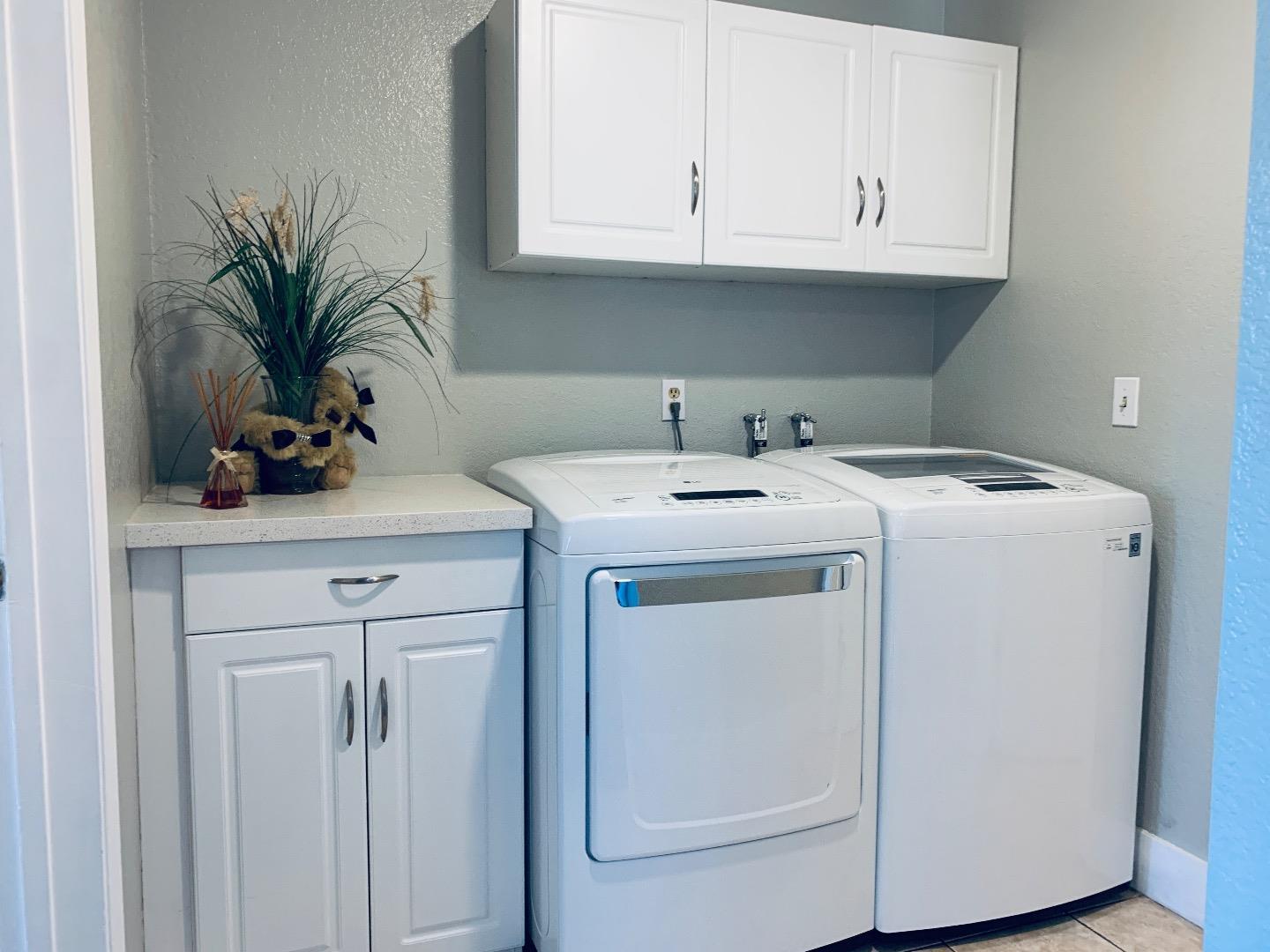 Detail Gallery Image 15 of 21 For 4570 Waterville Dr, San Jose,  CA 95118 - 1 Beds | 1 Baths