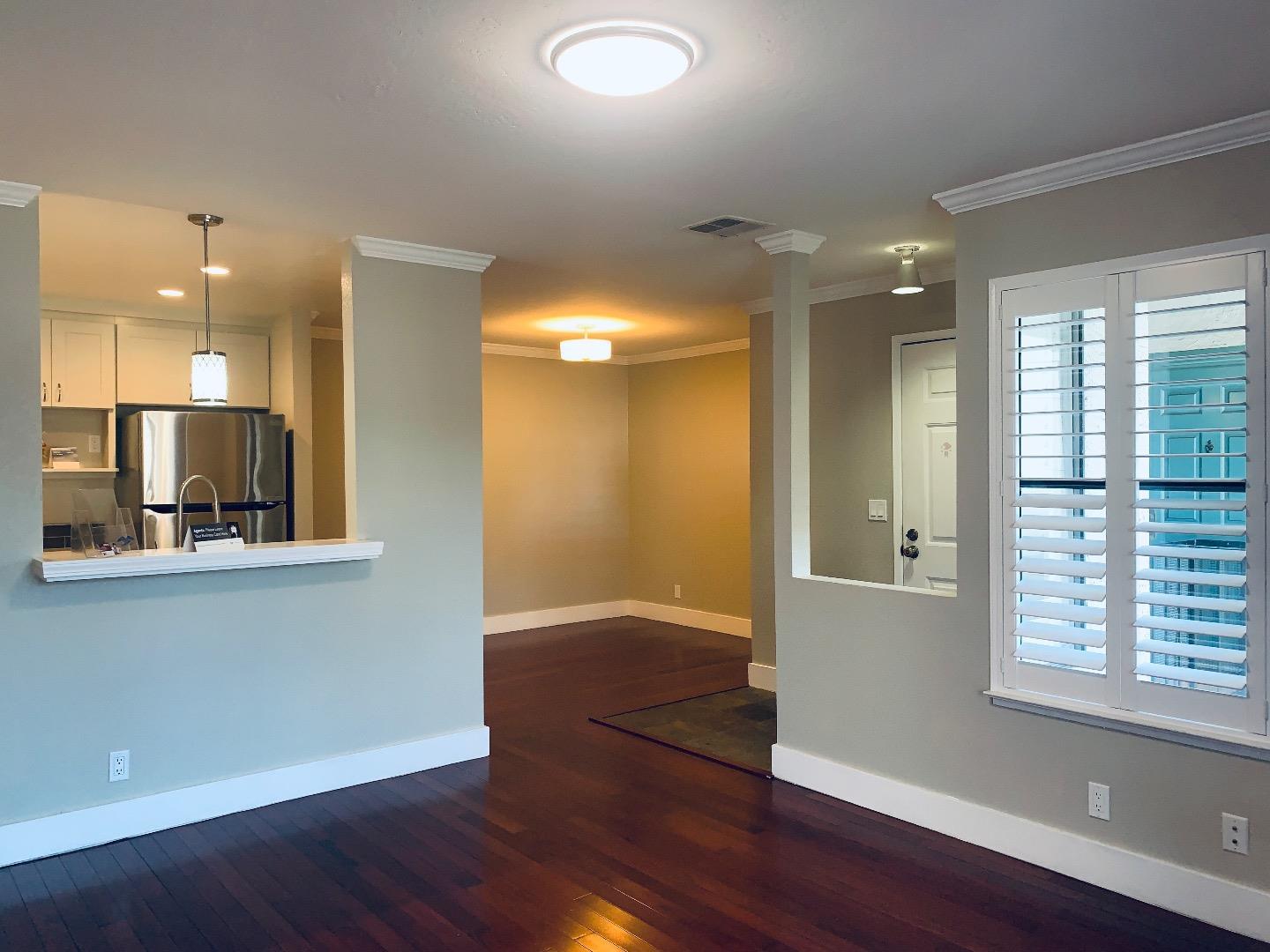 Detail Gallery Image 7 of 21 For 4570 Waterville Dr, San Jose,  CA 95118 - 1 Beds | 1 Baths