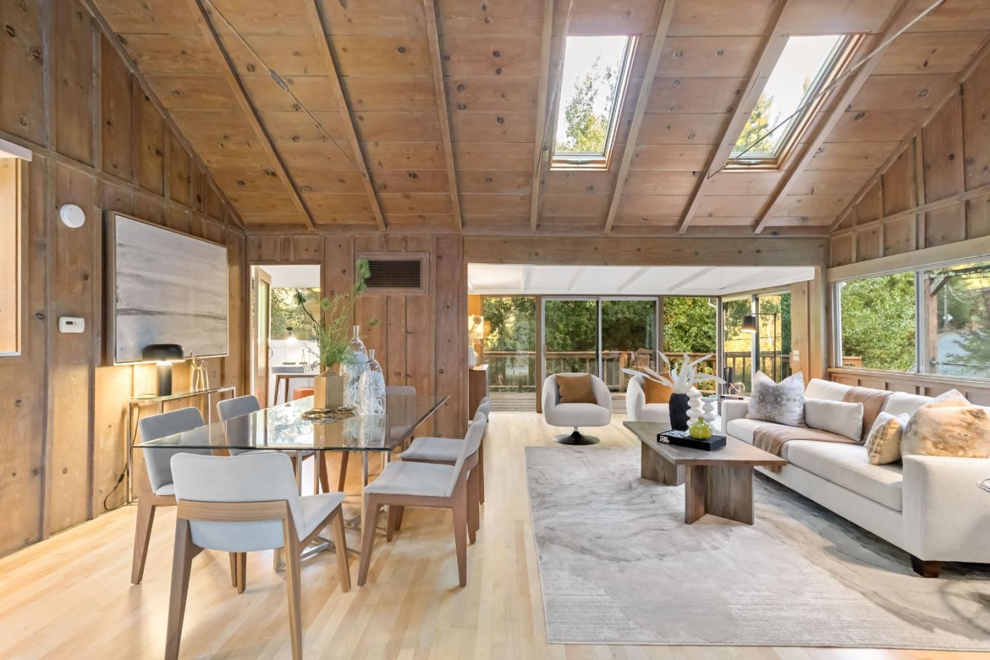 Detail Gallery Image 12 of 63 For 1019 Los Trancos Rd, Portola Valley,  CA 94028 - 3 Beds | 2 Baths