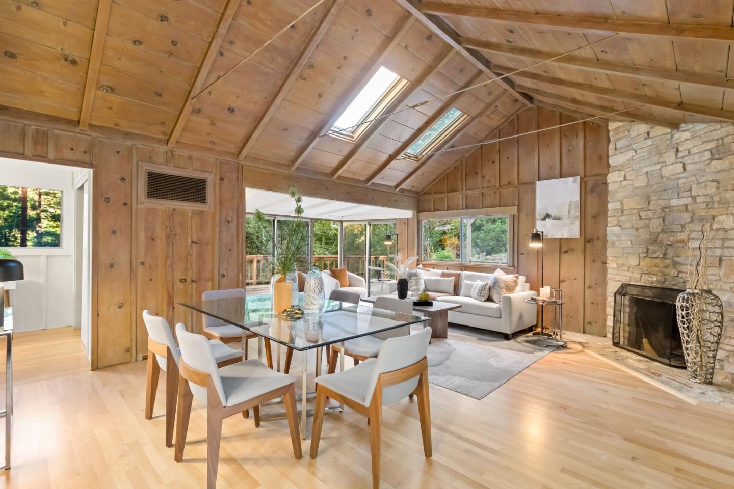 Detail Gallery Image 13 of 63 For 1019 Los Trancos Rd, Portola Valley,  CA 94028 - 3 Beds | 2 Baths