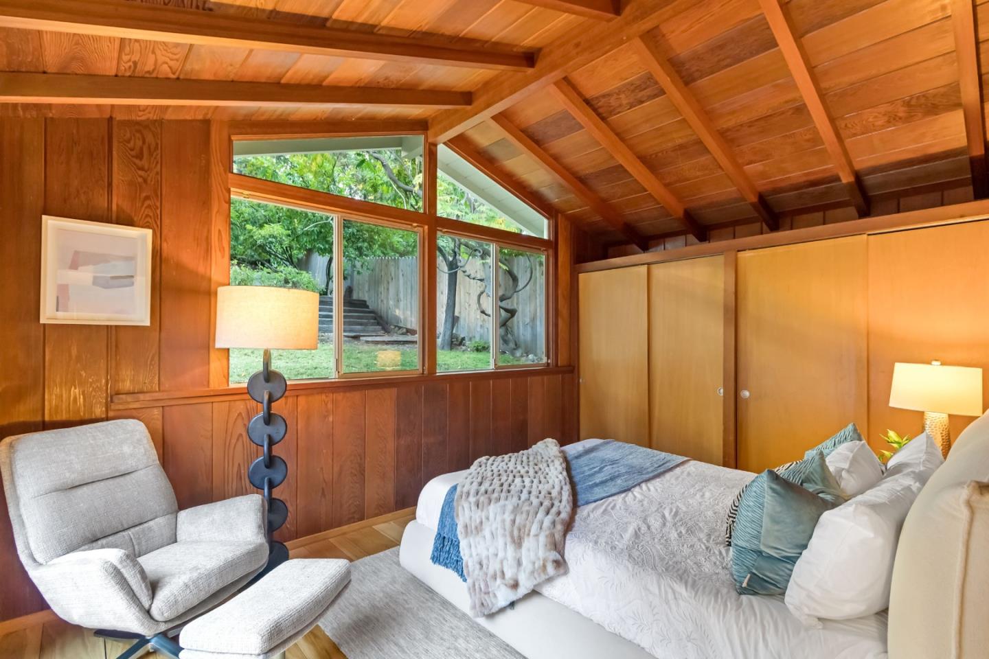 Detail Gallery Image 29 of 63 For 1019 Los Trancos Rd, Portola Valley,  CA 94028 - 3 Beds | 2 Baths