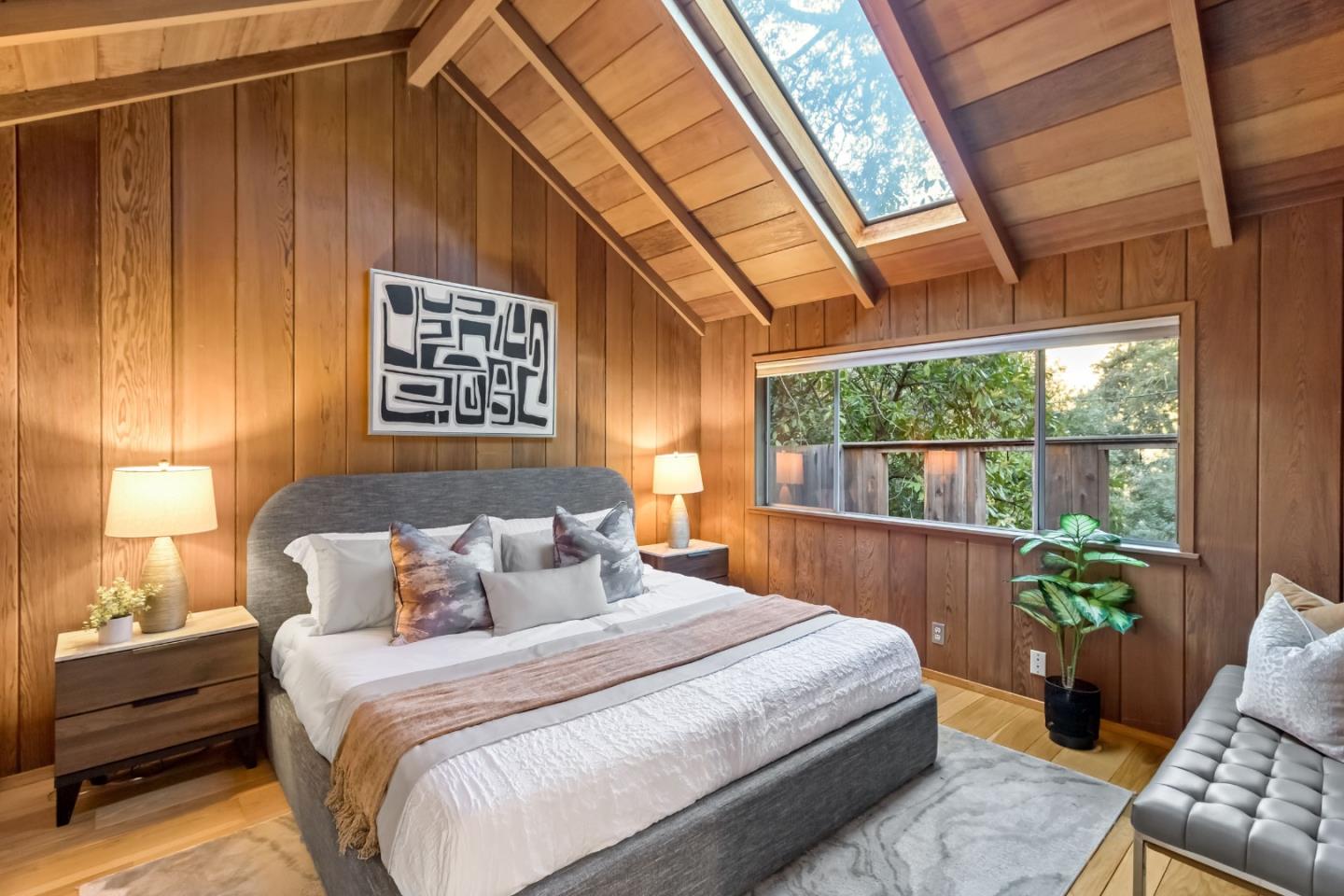 Detail Gallery Image 31 of 63 For 1019 Los Trancos Rd, Portola Valley,  CA 94028 - 3 Beds | 2 Baths