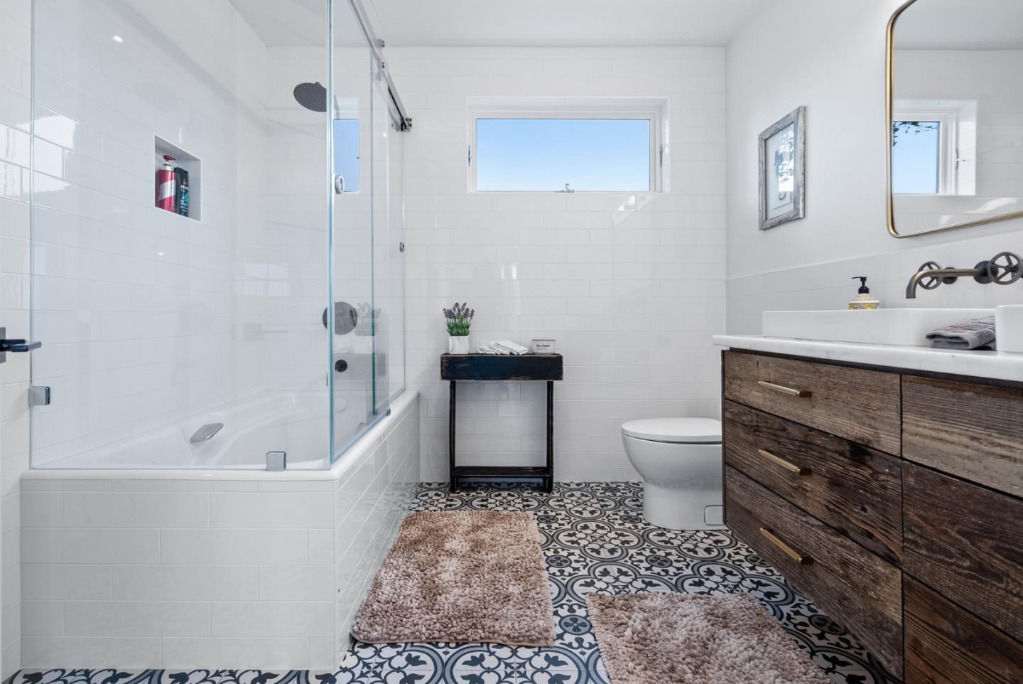 Detail Gallery Image 105 of 147 For 275 Davenport Landing Rd, Davenport,  CA 95017 - 5 Beds | 5/1 Baths