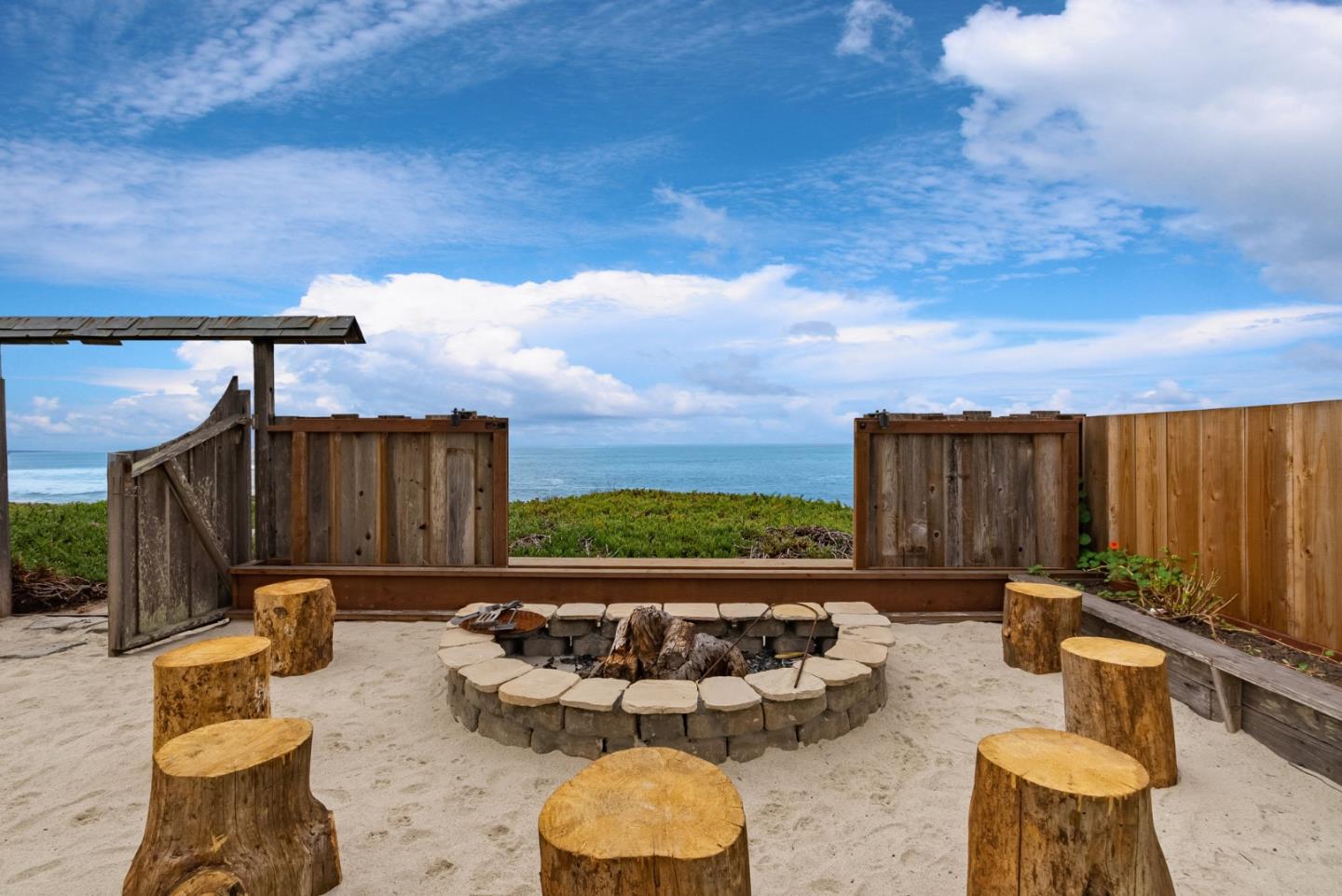 Detail Gallery Image 115 of 147 For 275 Davenport Landing Rd, Davenport,  CA 95017 - 5 Beds | 5/1 Baths