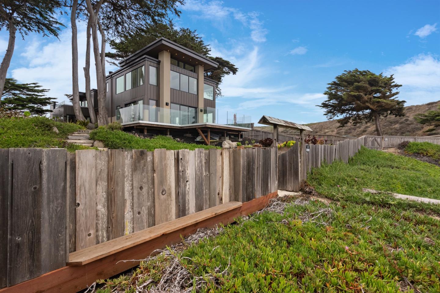 Detail Gallery Image 118 of 147 For 275 Davenport Landing Rd, Davenport,  CA 95017 - 5 Beds | 5/1 Baths