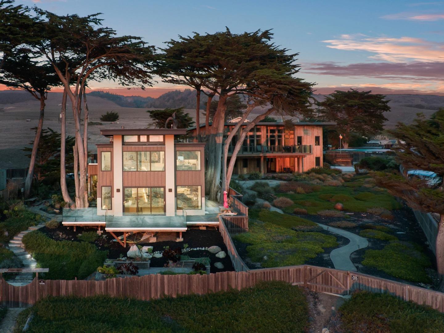 Detail Gallery Image 125 of 147 For 275 Davenport Landing Rd, Davenport,  CA 95017 - 5 Beds | 5/1 Baths