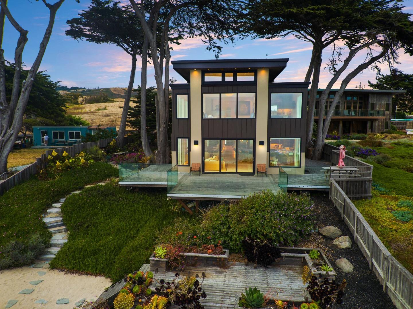 Detail Gallery Image 126 of 147 For 275 Davenport Landing Rd, Davenport,  CA 95017 - 5 Beds | 5/1 Baths