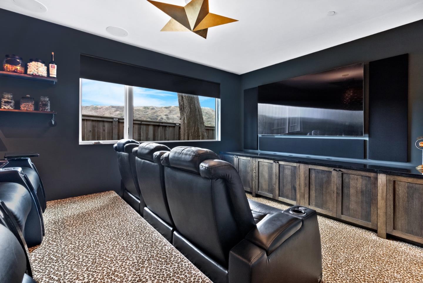 Detail Gallery Image 49 of 147 For 275 Davenport Landing Rd, Davenport,  CA 95017 - 5 Beds | 5/1 Baths