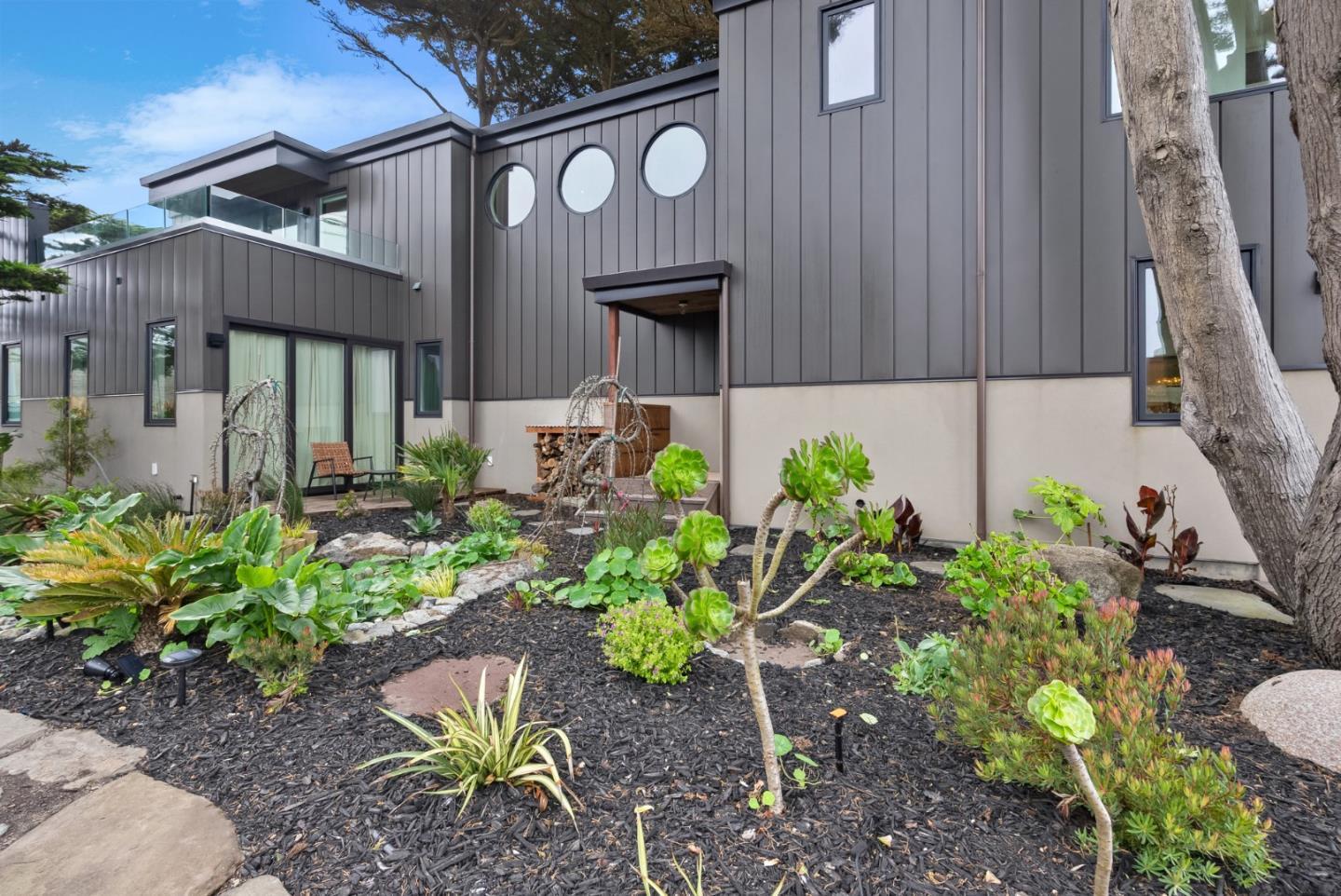 Detail Gallery Image 7 of 147 For 275 Davenport Landing Rd, Davenport,  CA 95017 - 5 Beds | 5/1 Baths