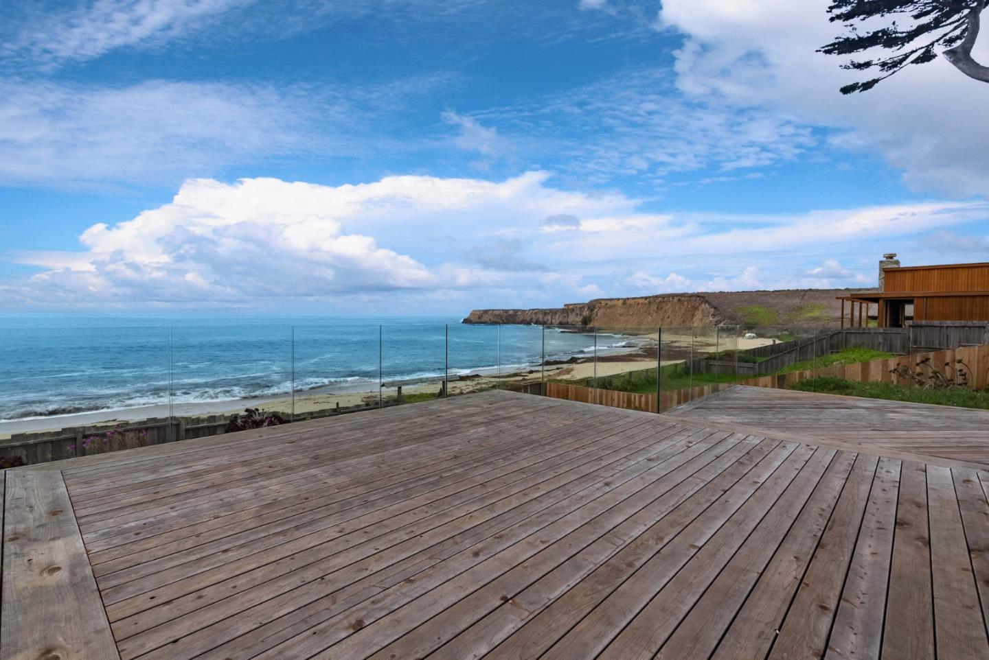 Detail Gallery Image 9 of 147 For 275 Davenport Landing Rd, Davenport,  CA 95017 - 5 Beds | 5/1 Baths