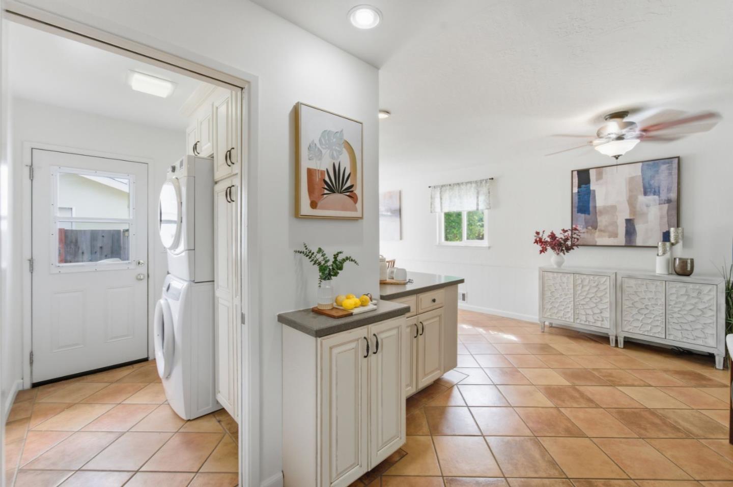 Detail Gallery Image 11 of 26 For 1828 Nestorita Way, San Jose,  CA 95124 - 3 Beds | 2 Baths