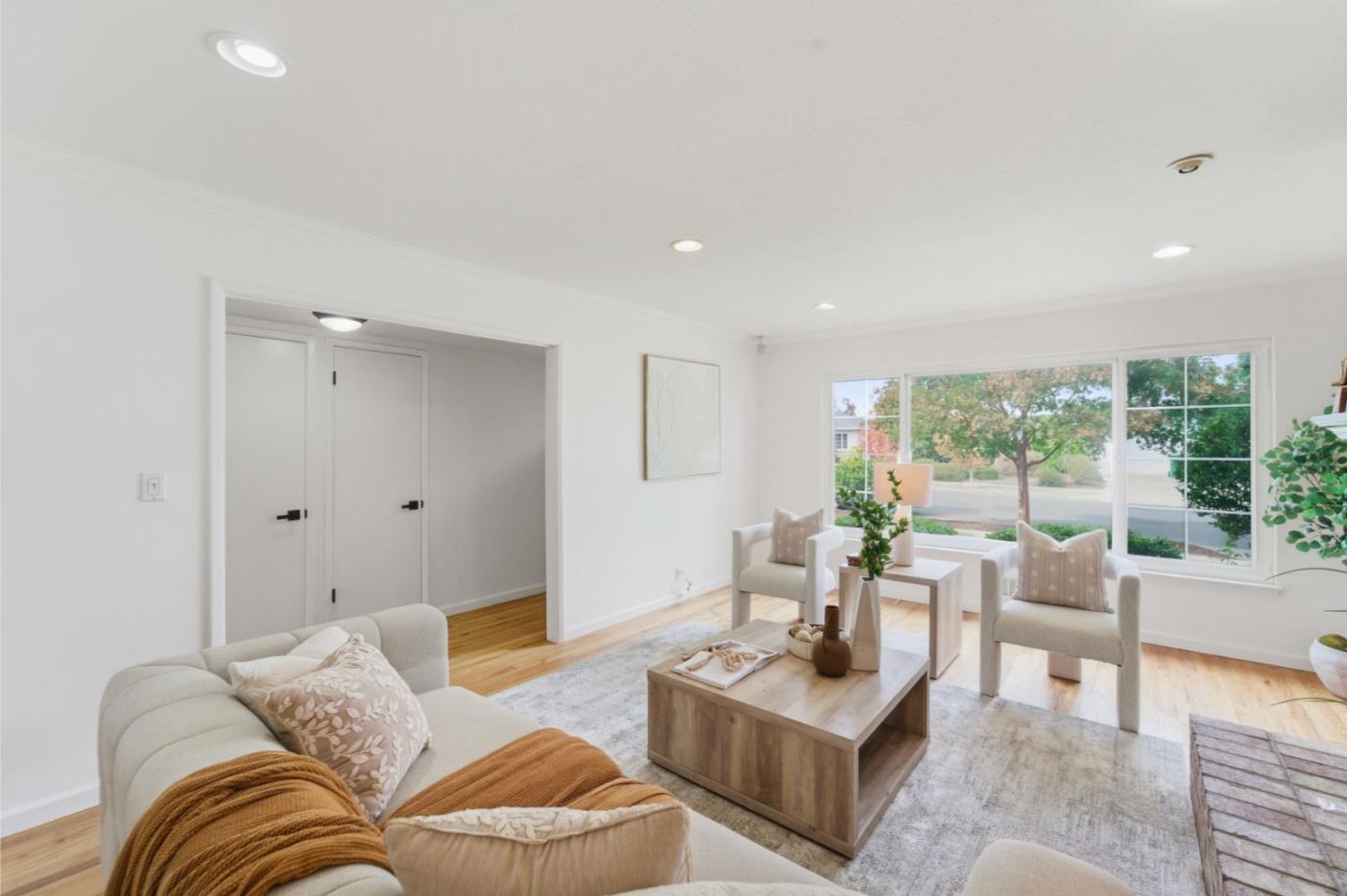 Detail Gallery Image 6 of 26 For 1828 Nestorita Way, San Jose,  CA 95124 - 3 Beds | 2 Baths