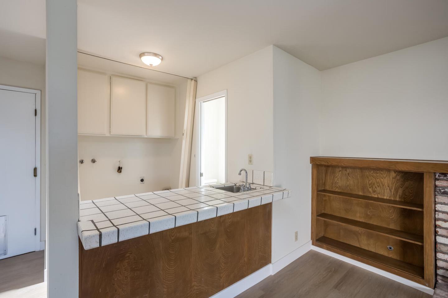 Detail Gallery Image 12 of 31 For 898 Pepper Tree Ct, Santa Clara,  CA 95051 - 4 Beds | 2/1 Baths