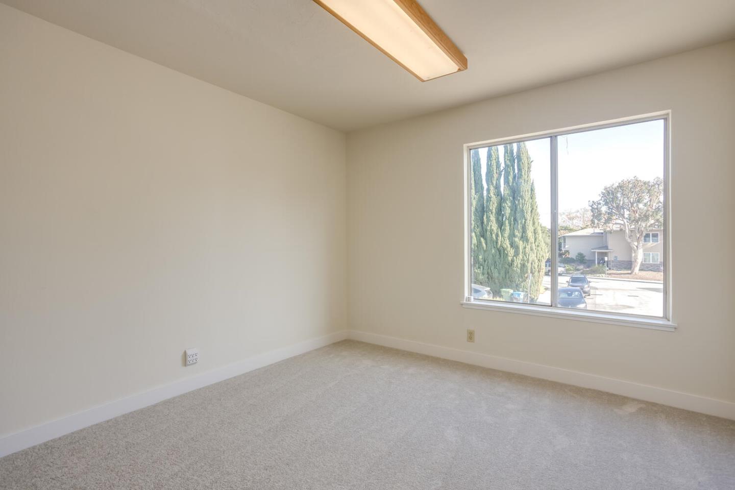 Detail Gallery Image 22 of 31 For 898 Pepper Tree Ct, Santa Clara,  CA 95051 - 4 Beds | 2/1 Baths