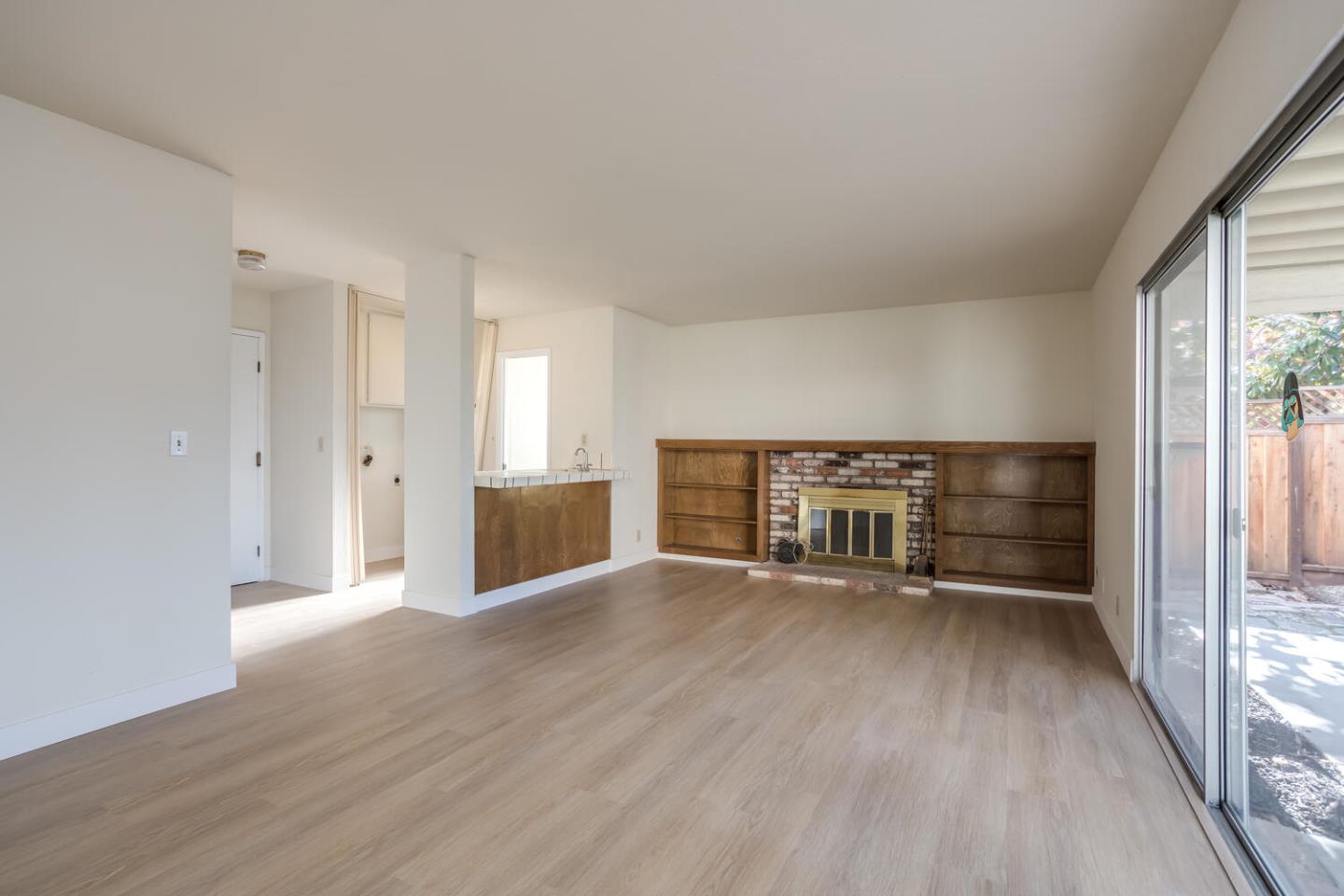 Detail Gallery Image 9 of 31 For 898 Pepper Tree Ct, Santa Clara,  CA 95051 - 4 Beds | 2/1 Baths