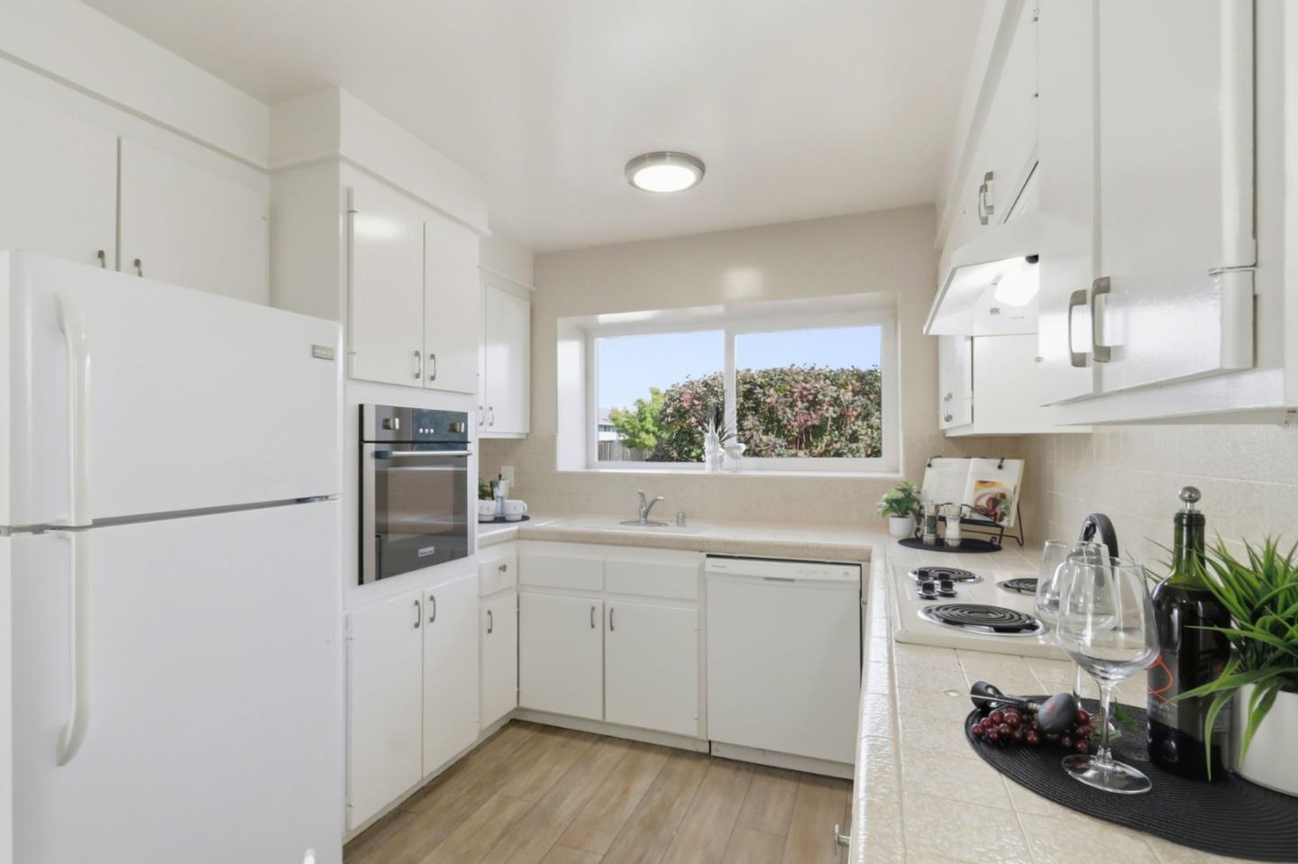 Detail Gallery Image 14 of 61 For 2854 Regnart Way, Santa Clara,  CA 95051 - 6 Beds | 4 Baths