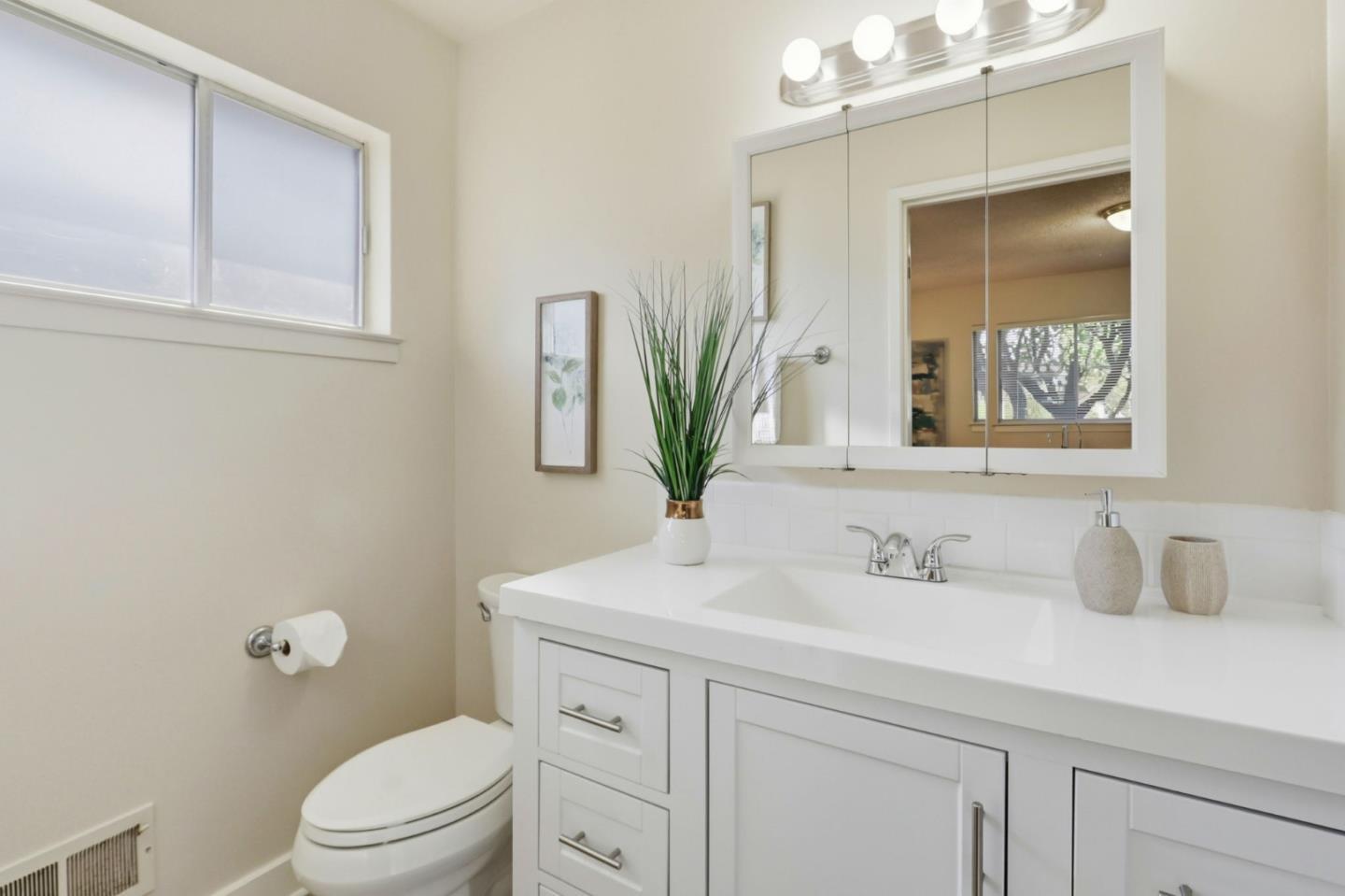 Detail Gallery Image 48 of 61 For 2854 Regnart Way, Santa Clara,  CA 95051 - 6 Beds | 4 Baths