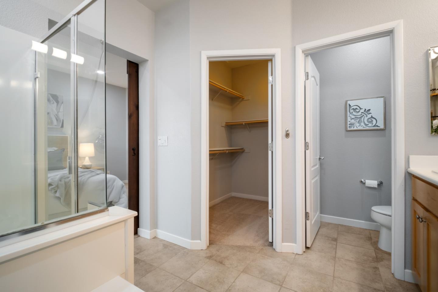 Detail Gallery Image 14 of 28 For 557 Montego Ter, Sunnyvale,  CA 94089 - 3 Beds | 2/1 Baths