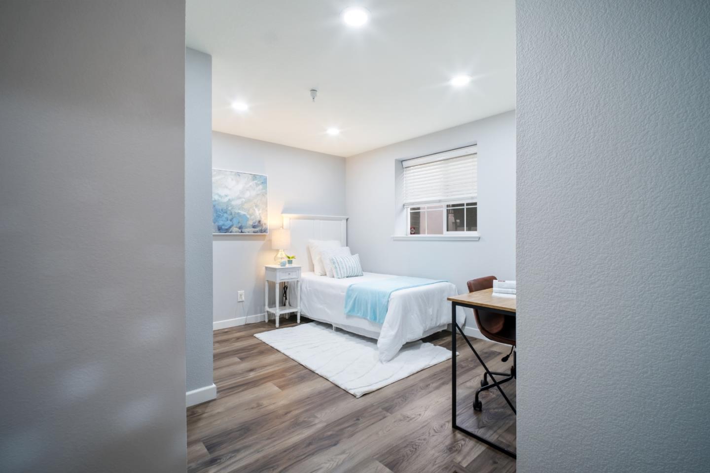 Detail Gallery Image 20 of 28 For 557 Montego Ter, Sunnyvale,  CA 94089 - 3 Beds | 2/1 Baths