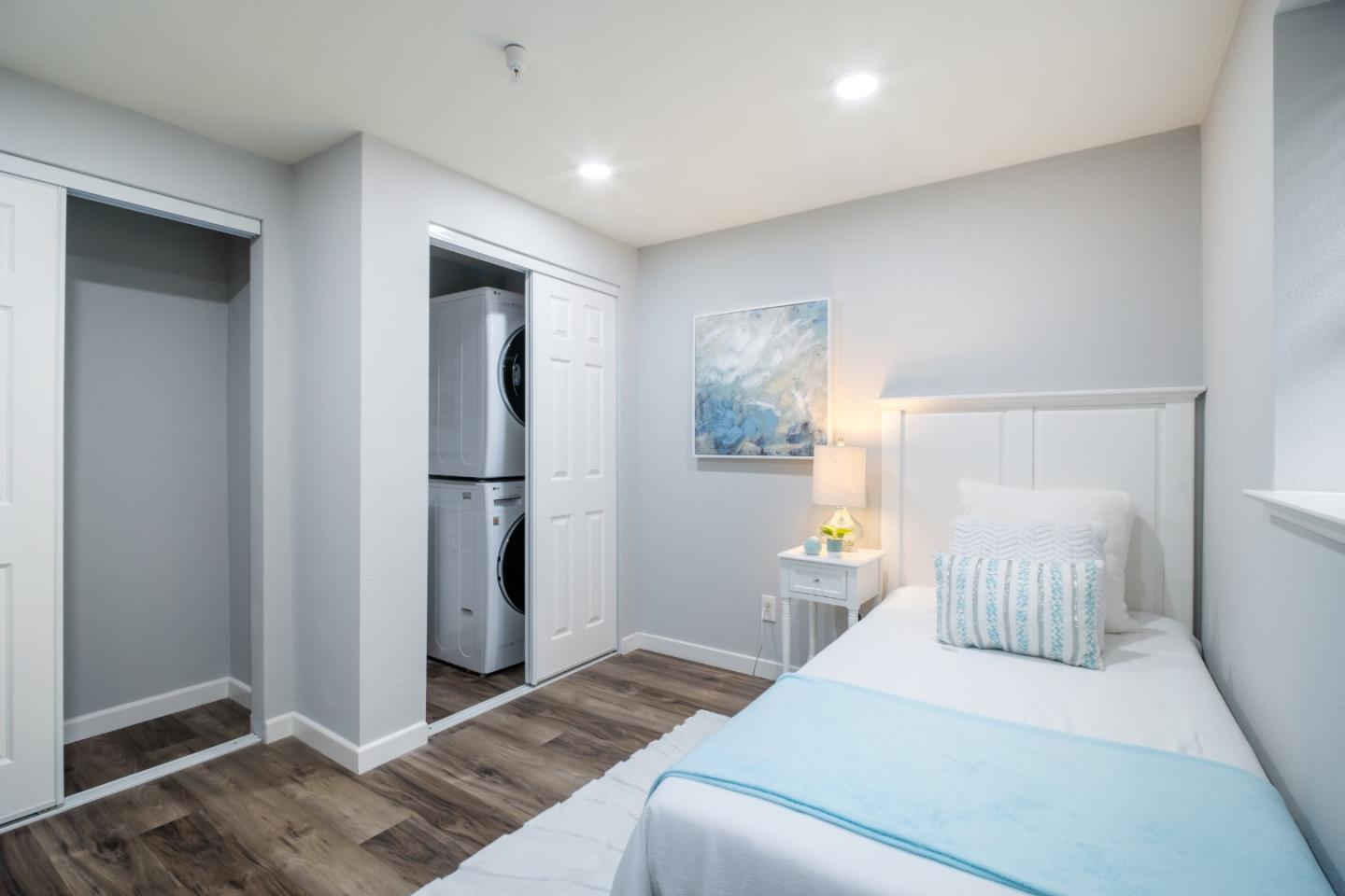 Detail Gallery Image 21 of 28 For 557 Montego Ter, Sunnyvale,  CA 94089 - 3 Beds | 2/1 Baths