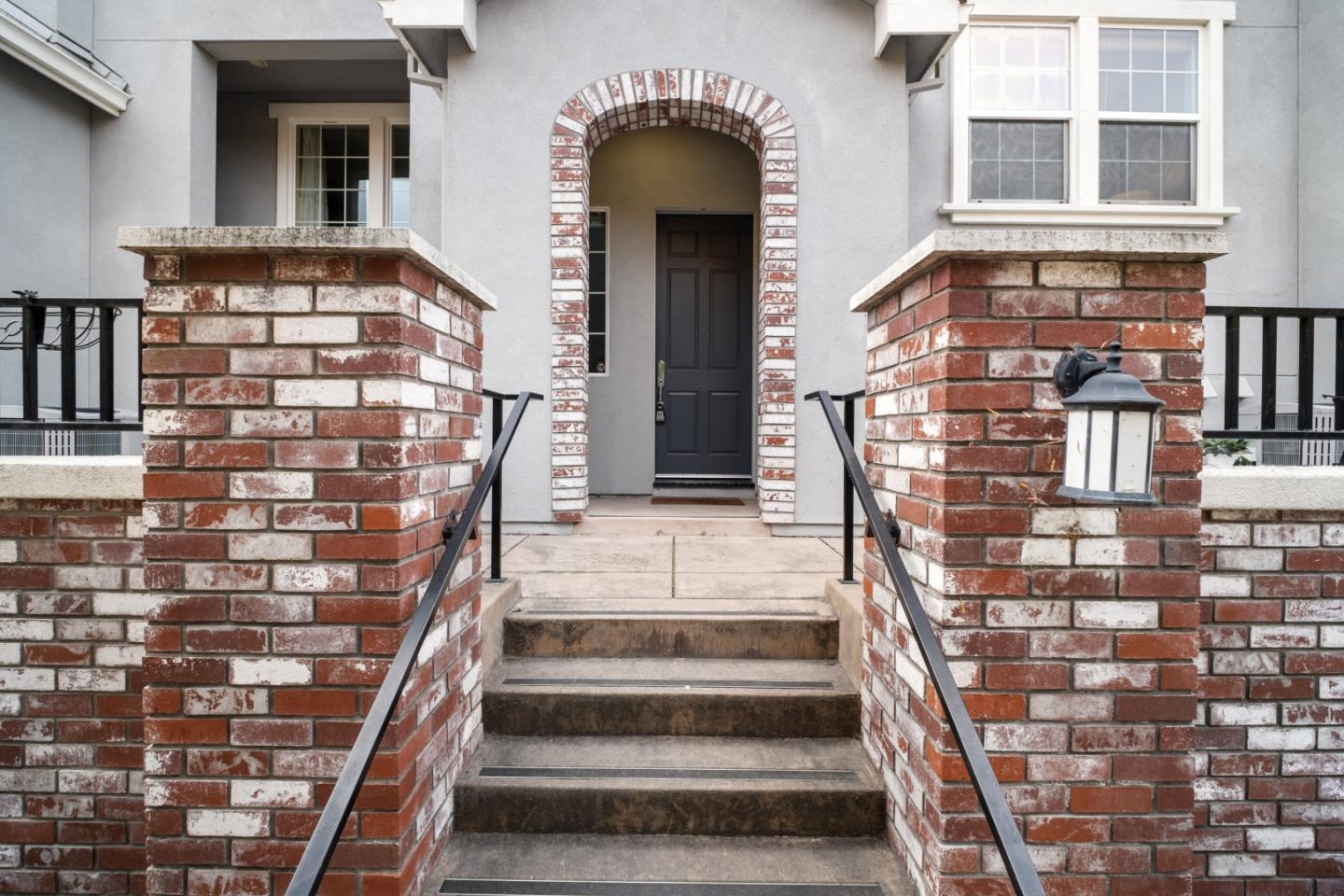 Detail Gallery Image 3 of 28 For 557 Montego Ter, Sunnyvale,  CA 94089 - 3 Beds | 2/1 Baths