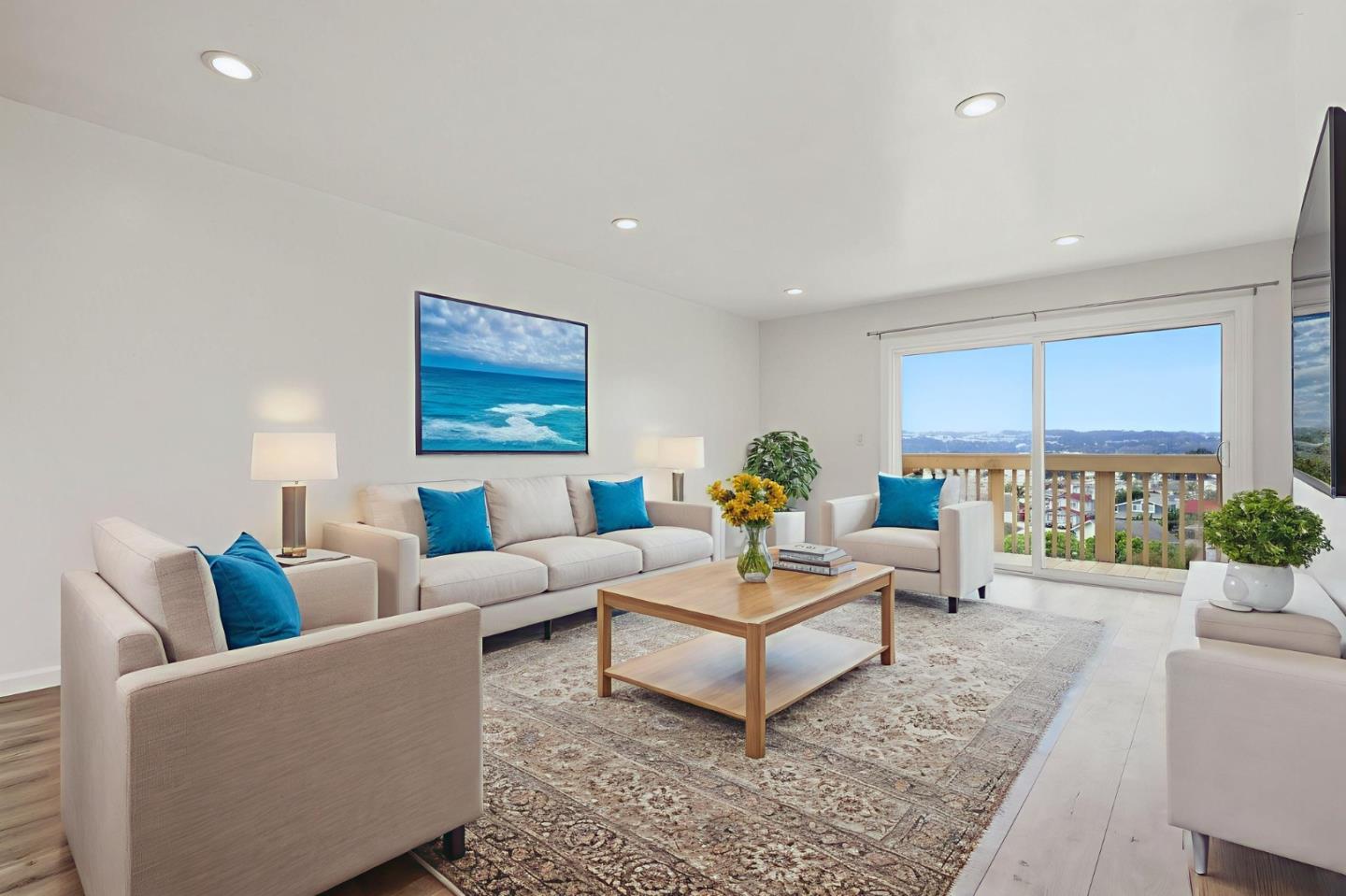 Detail Gallery Image 4 of 19 For 829 Stonegate Dr, South San Francisco,  CA 94080 - 2 Beds | 1/1 Baths