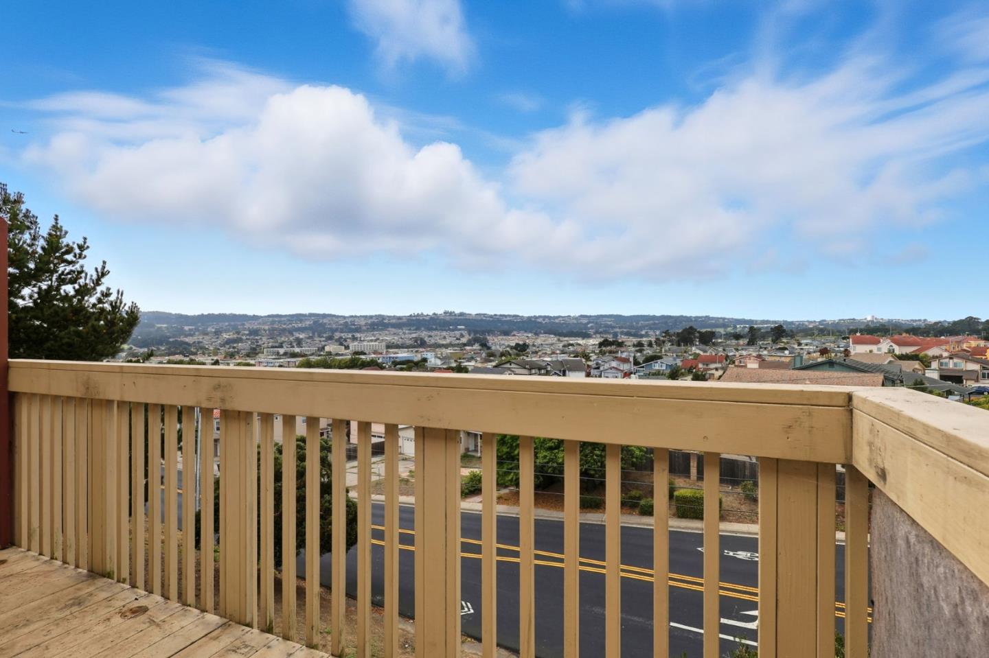 Detail Gallery Image 9 of 19 For 829 Stonegate Dr, South San Francisco,  CA 94080 - 2 Beds | 1/1 Baths
