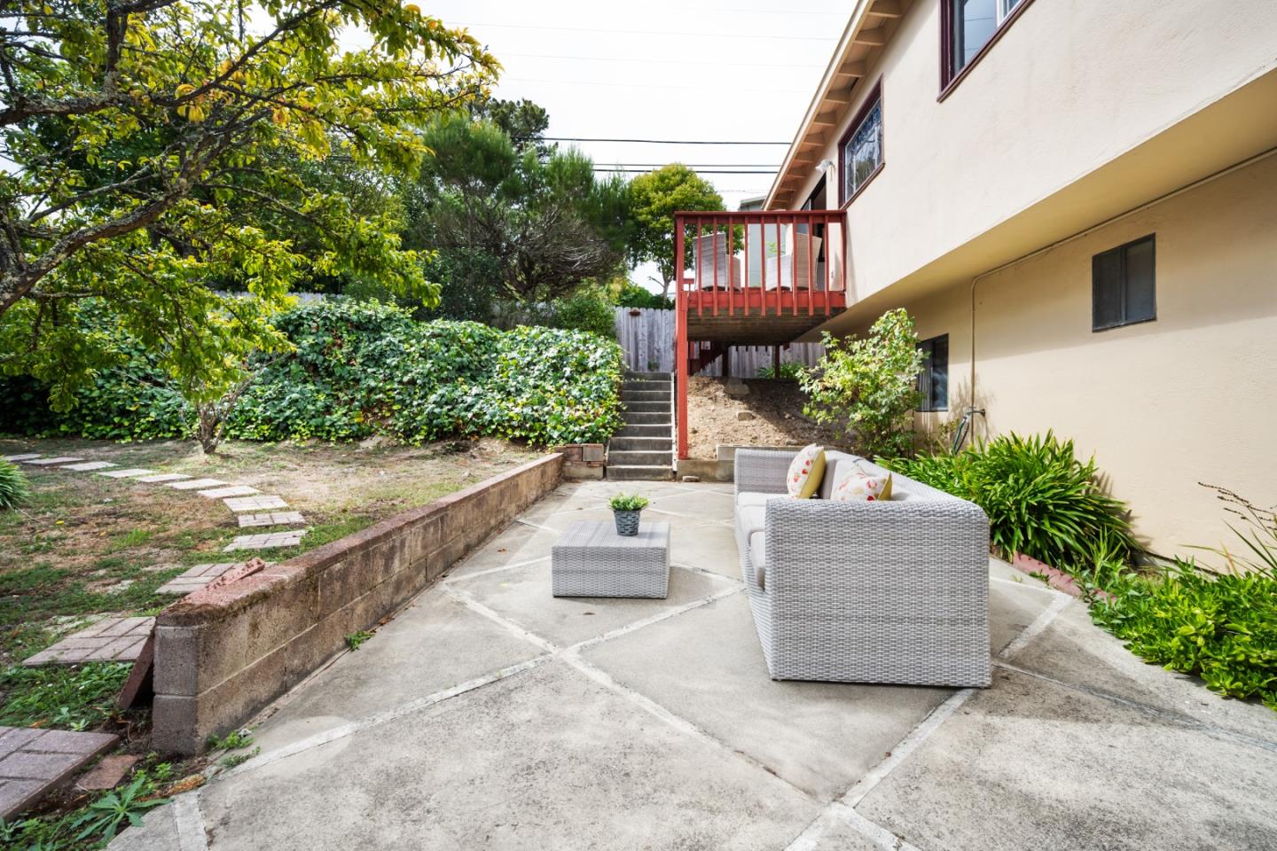 Detail Gallery Image 27 of 36 For 2641 Ridgeway Ave, San Bruno,  CA 94066 - 3 Beds | 2 Baths